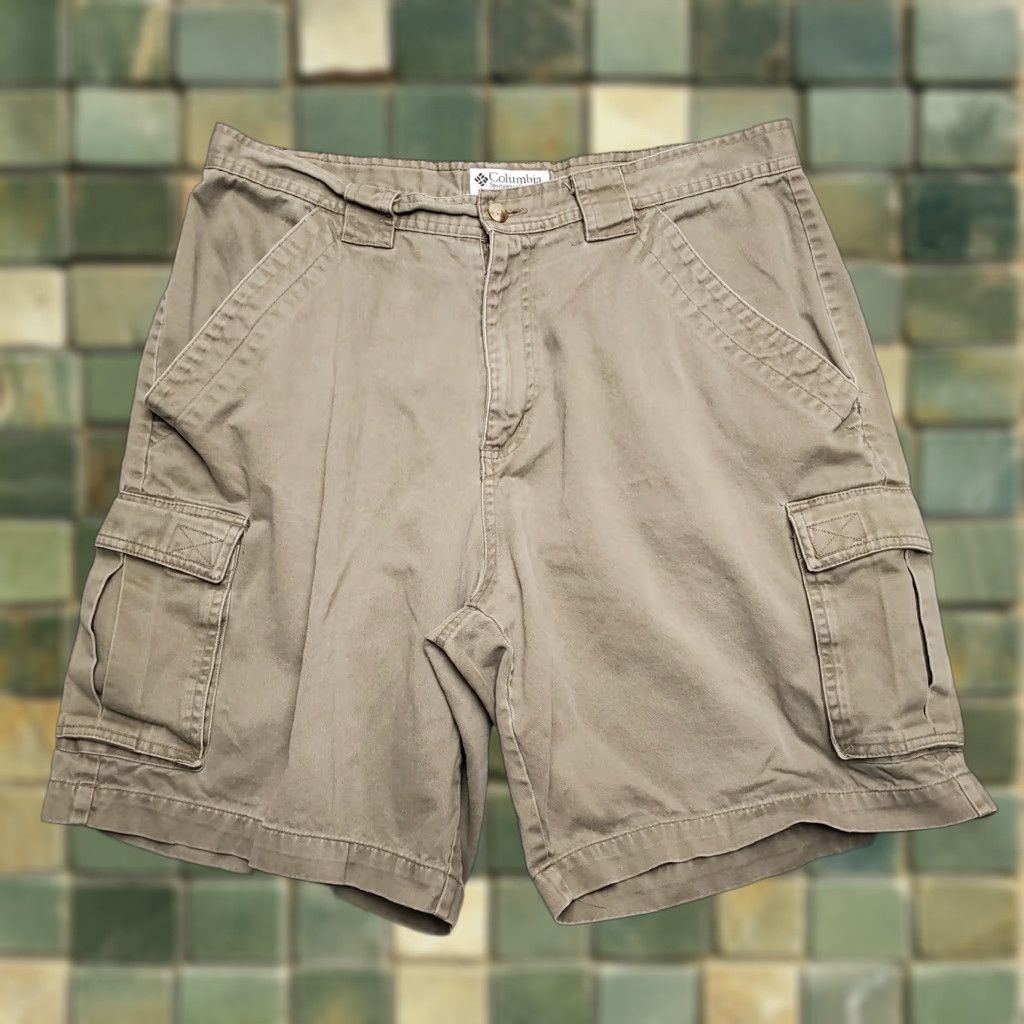 Vintage Columbia Cargo Shorts Men 36 Green Flat Front Twill Outdoors Casual Hike Cotton Pocketed Belt Loops Zip Front Size US 36 / EU 52 - 1 Thumbnail