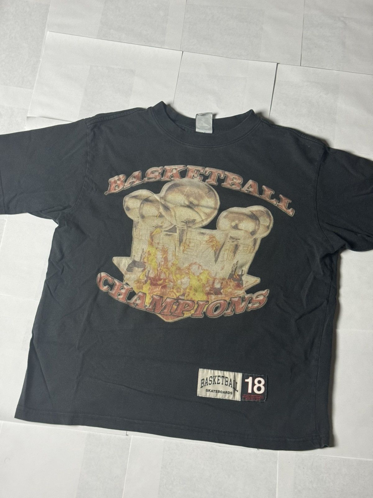 Vintage Basketball Skateboard shirt Size US S / EU 44-46 / 1 - 1 Thumbnail