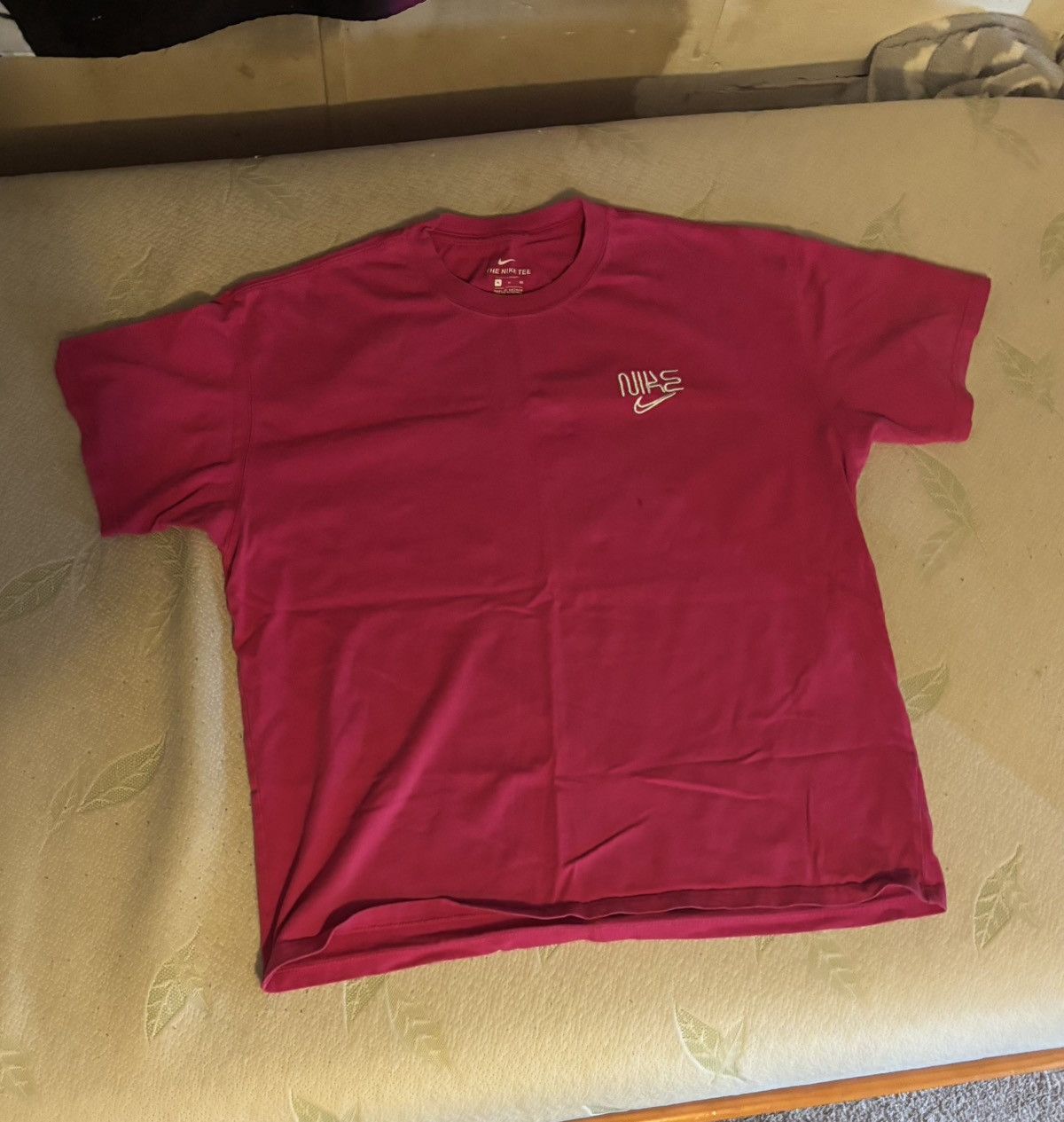 Nike Nike Sportswear Graphic Tee – Pink (Size XL) Size US XL / EU 56 / 4 - 1 Thumbnail
