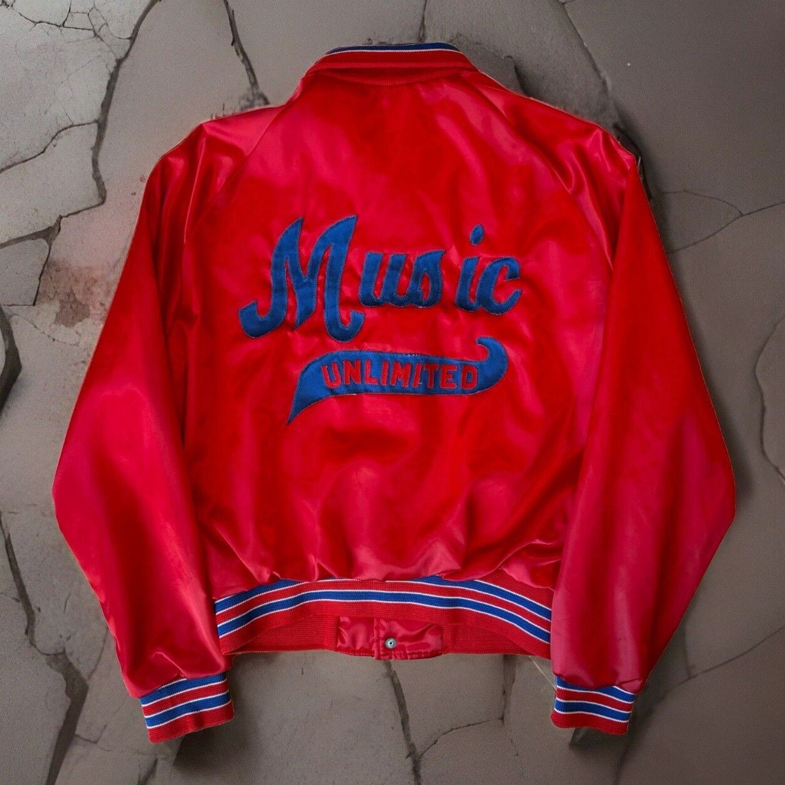 Vintage Vintage Music Unlimited Bomber Jacket S Red Satin 80s Movie Size US S / EU 44-46 / 1 - 1 Thumbnail