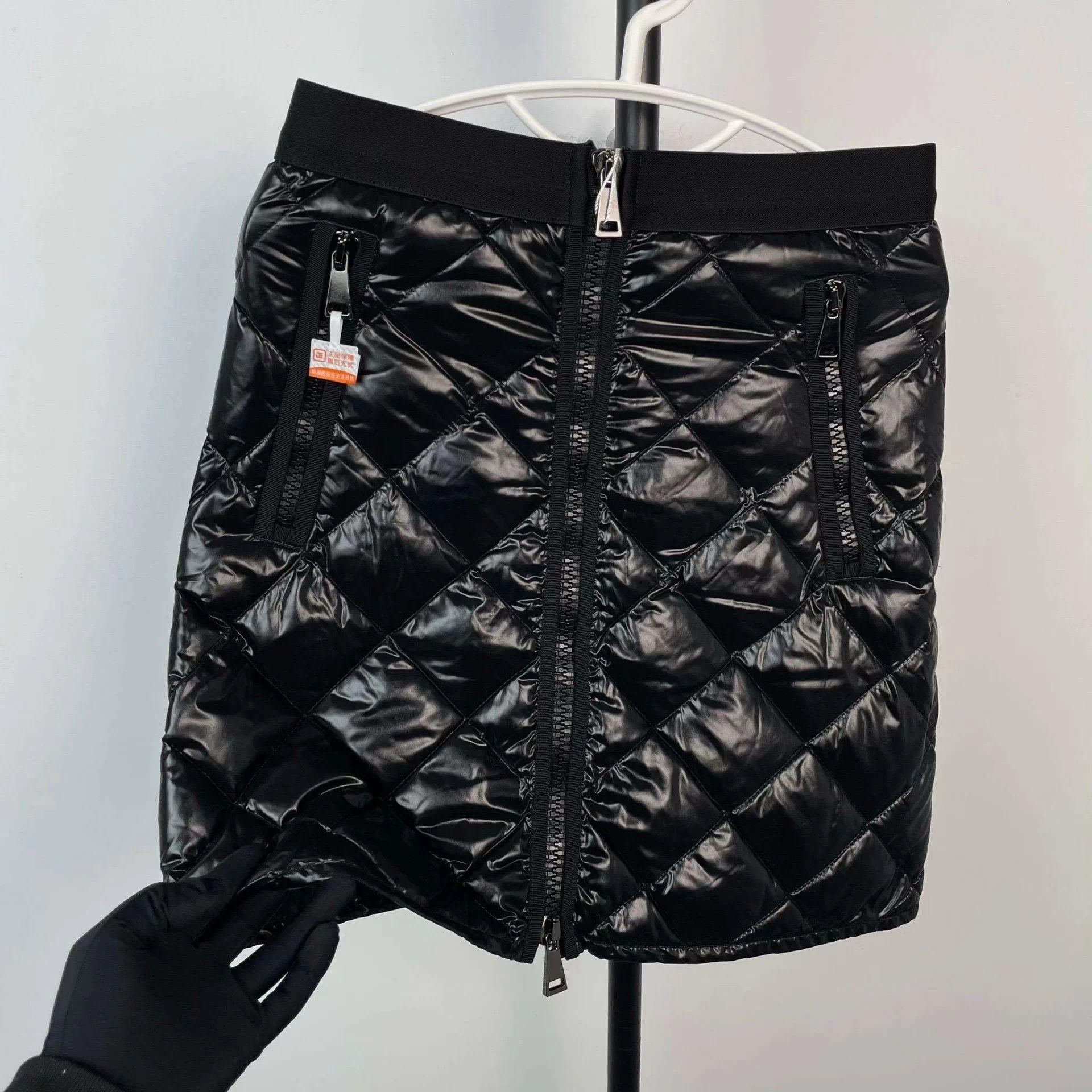 Moncler Moncler Vintage Down Skirt 38 Black 2017 Size S / US 4 / IT 40 - 7 Thumbnail
