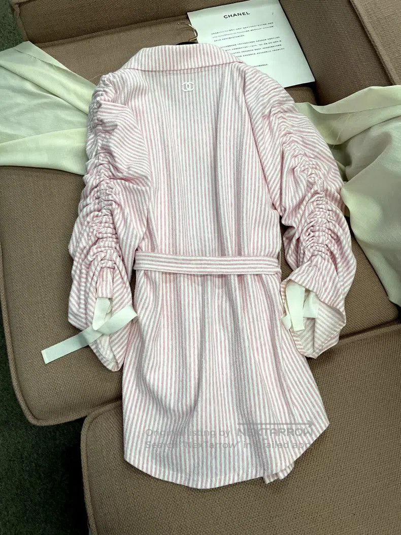 Chanel Chanel Pink and white striped pleated lace-on cardigan jac Size M / US 6-8 / IT 42-44 - 3 Thumbnail