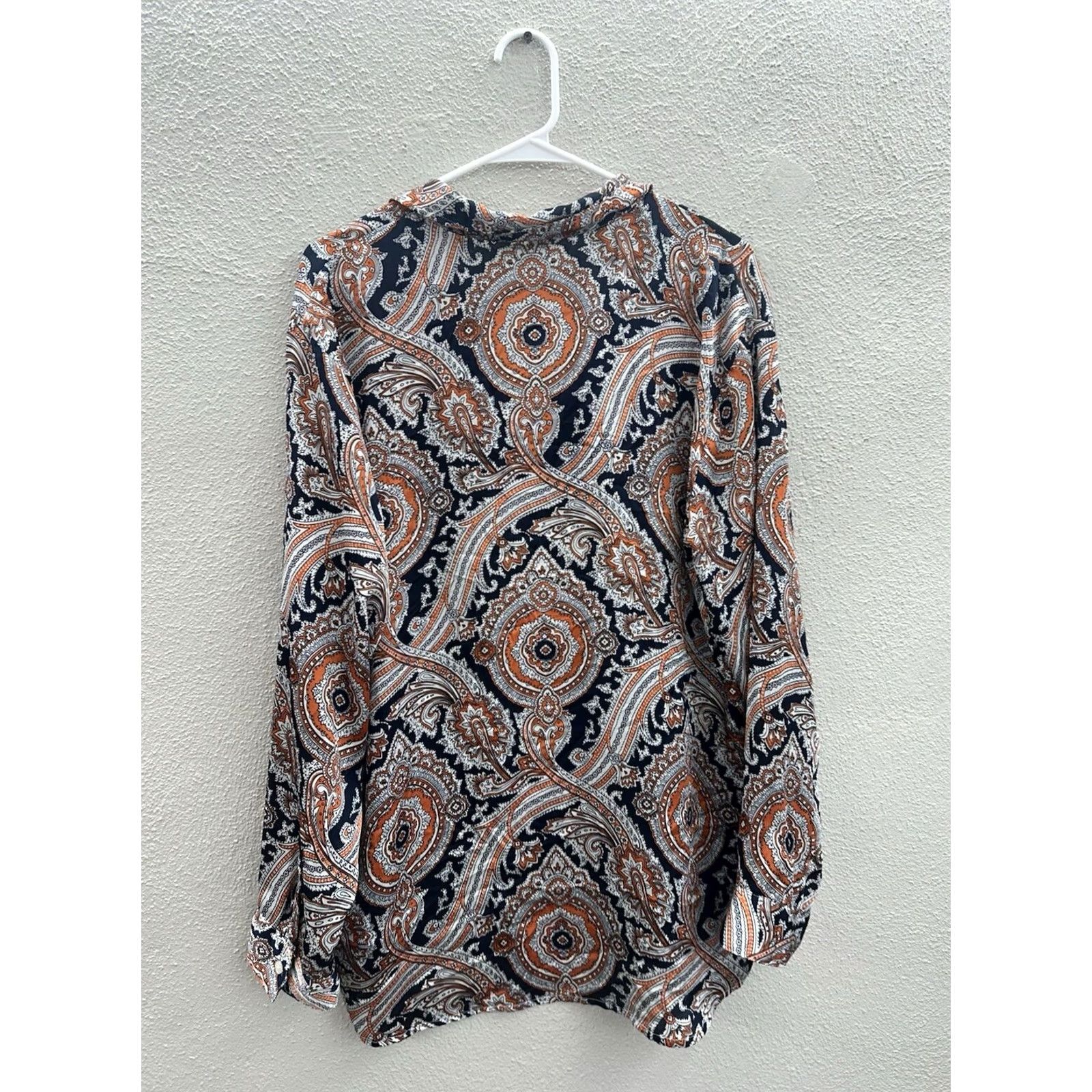 Michael Kors Michael Kors Blouse Womens XL Blue Paisley Collared V-Neck Long Sleeve Size XL / US 12-14 / IT 48-50 - 6 Thumbnail