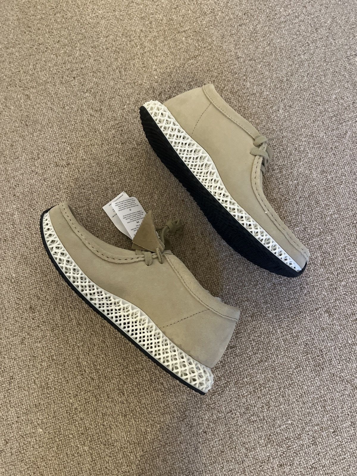 Adidas × Clarks × Ronnie Fieg Clarks Originals x Ronnie Fieg 8th St Wallabee Beige Cream Size US 8 / EU 41 - 4 Thumbnail