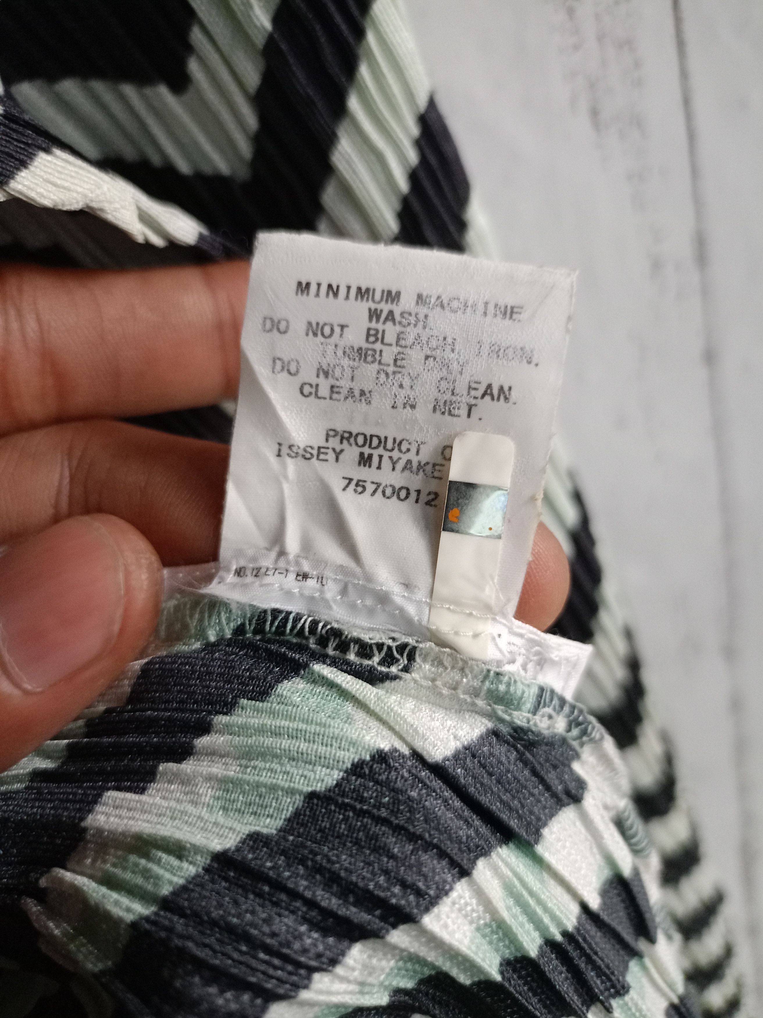Issey Miyake Rare Pleats please Issey Miyake printed Long Cardigan Size L / US 10 / IT 46 - 7 Thumbnail