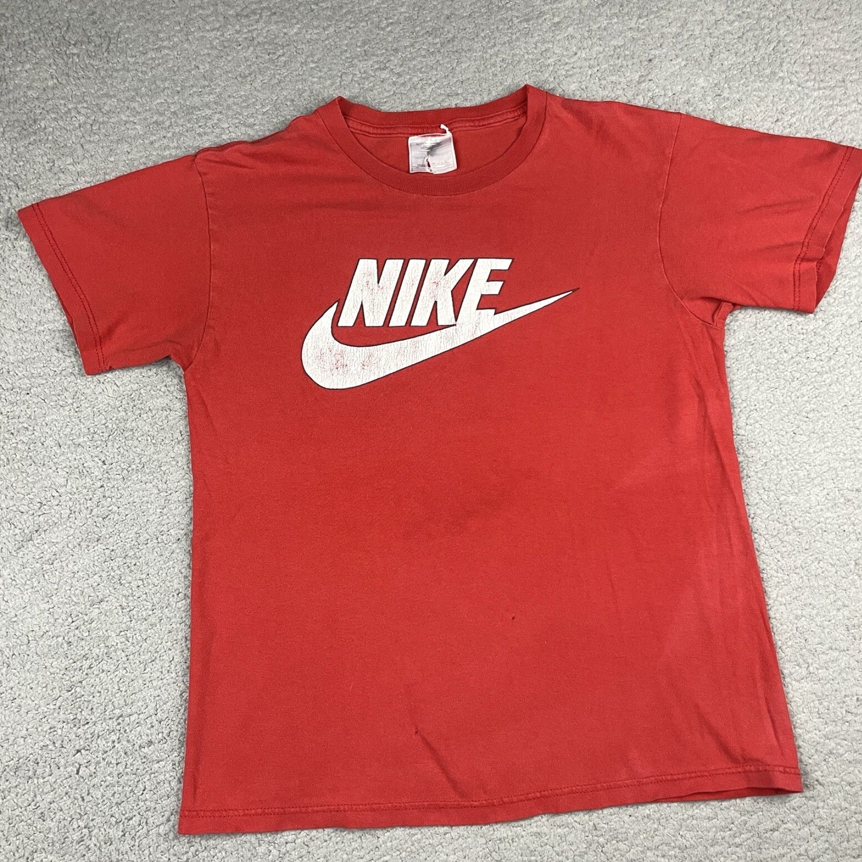 Nike VINTAGE Nike T shirt Mens Small Red Logo Swoosh Graphic 90s Distressed Fade 100% Cotton Short Sleeve Crew Neck Size US S / EU 44-46 / 1 - 4 Thumbnail