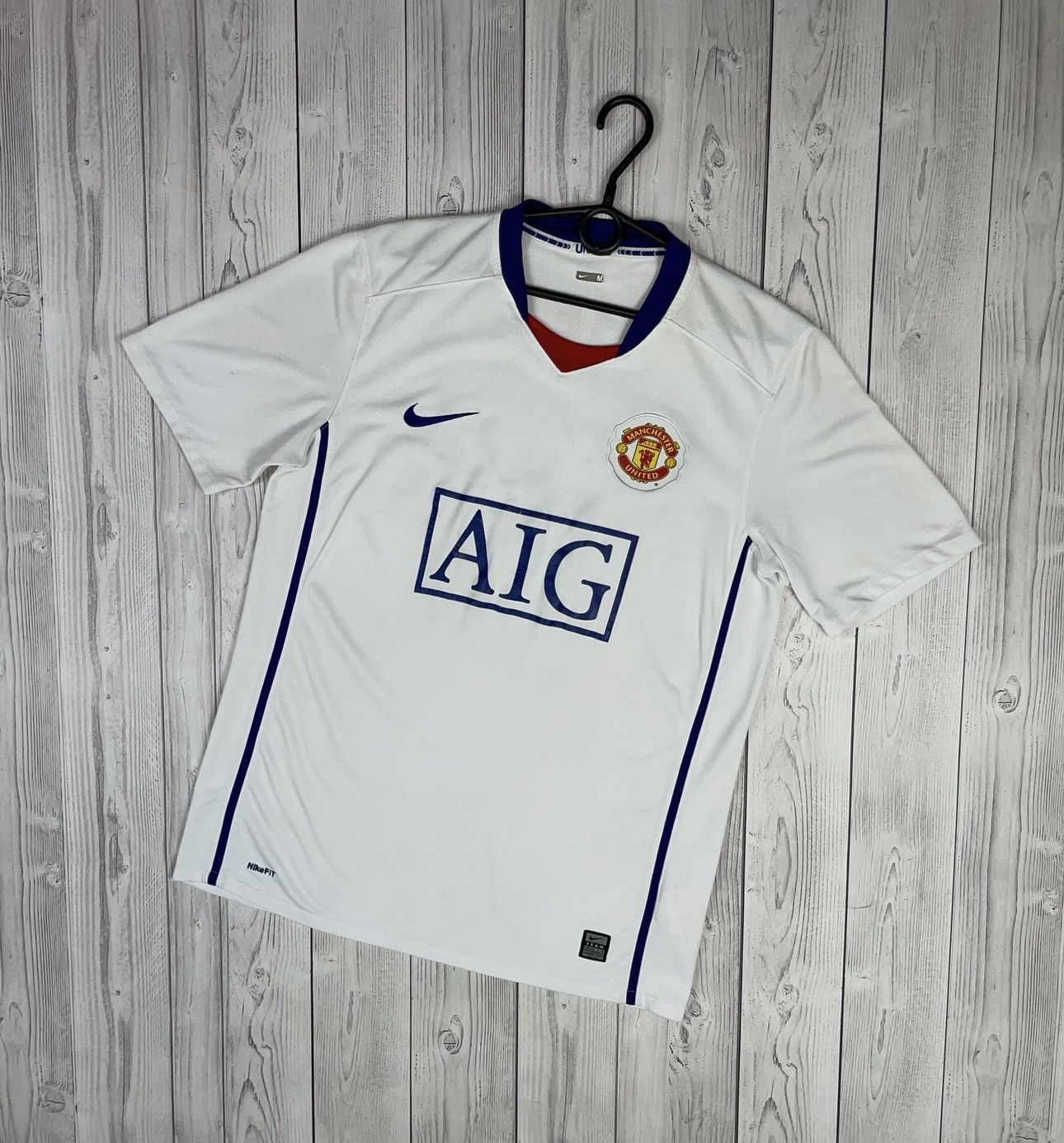 Nike Vintage Manchester United soccer jersey size M white away Size US M / EU 48-50 / 2 - 1 Thumbnail