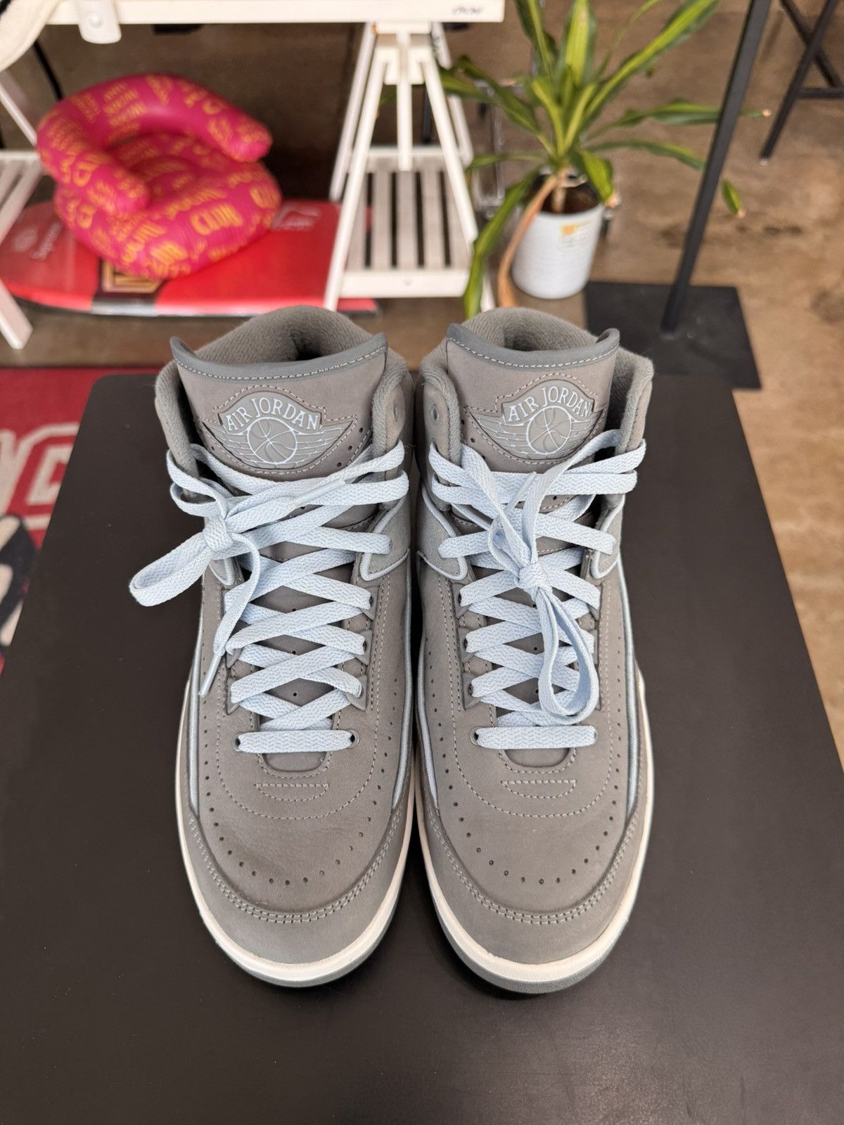 Jordan Brand Air Jordan 2 Retro Cool Grey Size 9W/7M (2023) Size US 7 / EU 40 - 2 Thumbnail