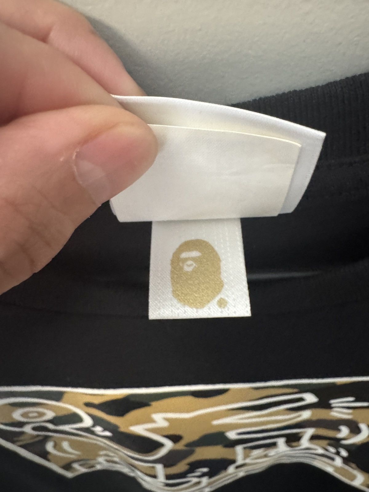 Bape Black Bape tee with green camo DJ short sleeve ladies Size XS / US 0-2 / IT 36-38 - 5 Thumbnail