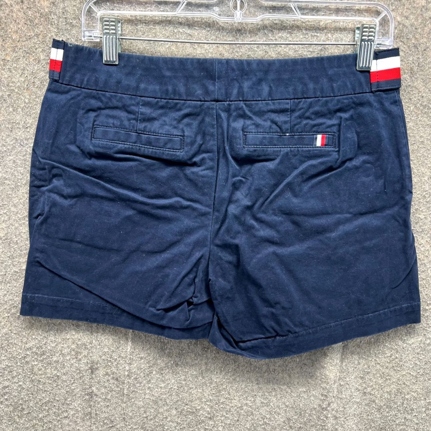 Tommy Hilfiger Tommy Hilfiger Shorts Womens 4 Blue Navy Red Chino Flat Front Classic Canvas Casual Summer Beach Size 27" / US 4 / IT 40 - 2 Thumbnail