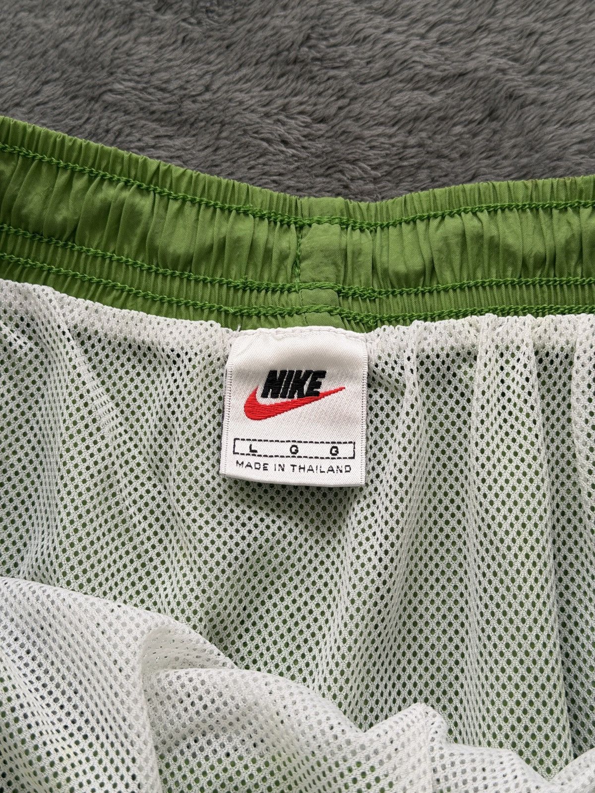 Nike Vintage Nike 90's Nylon Pants Size US 32 / EU 48 - 8 Thumbnail
