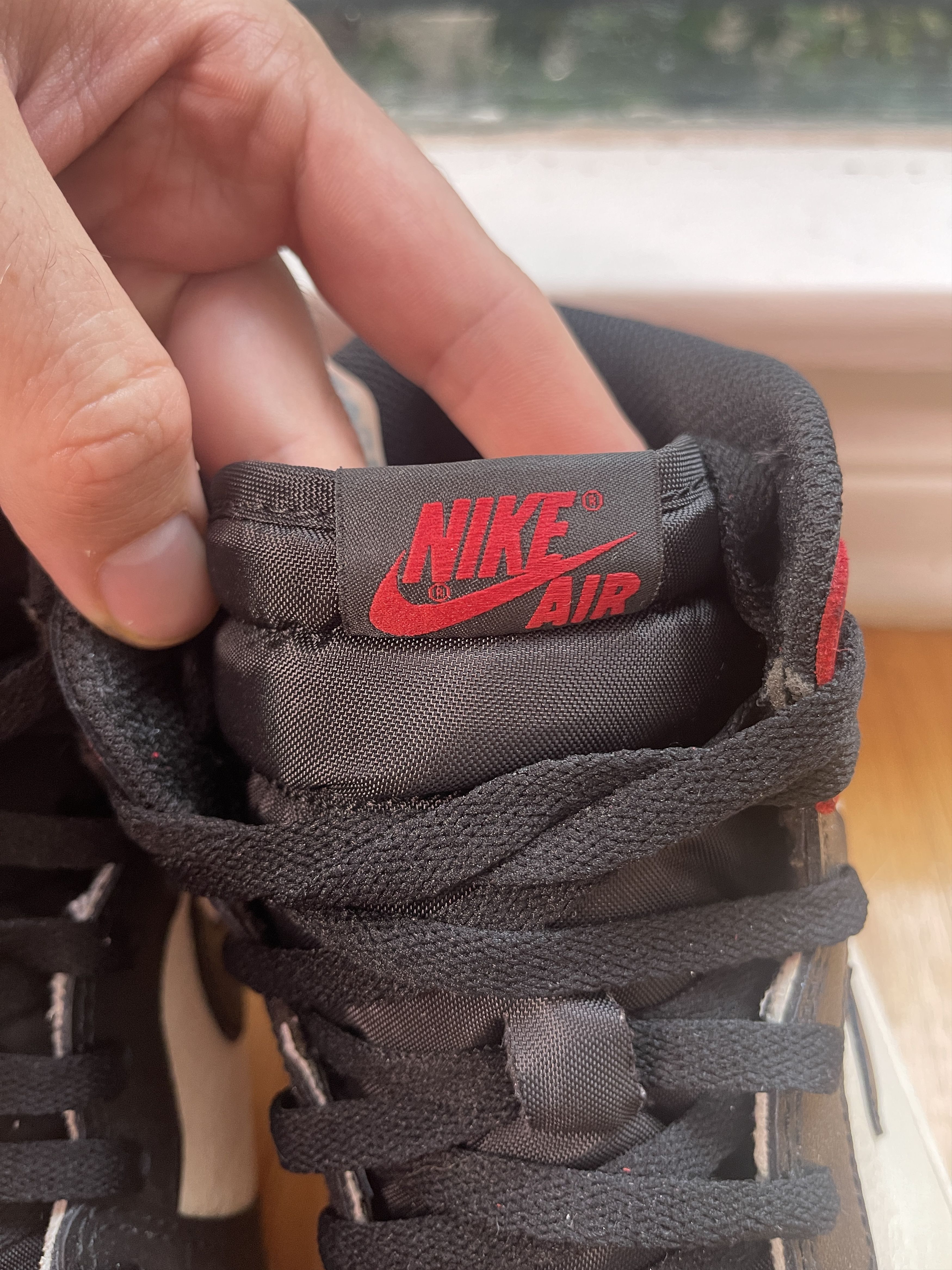 Jordan Brand Jordan 1 High Top Bred Toe Size US 12.5 / EU 45-46 - 9 Thumbnail