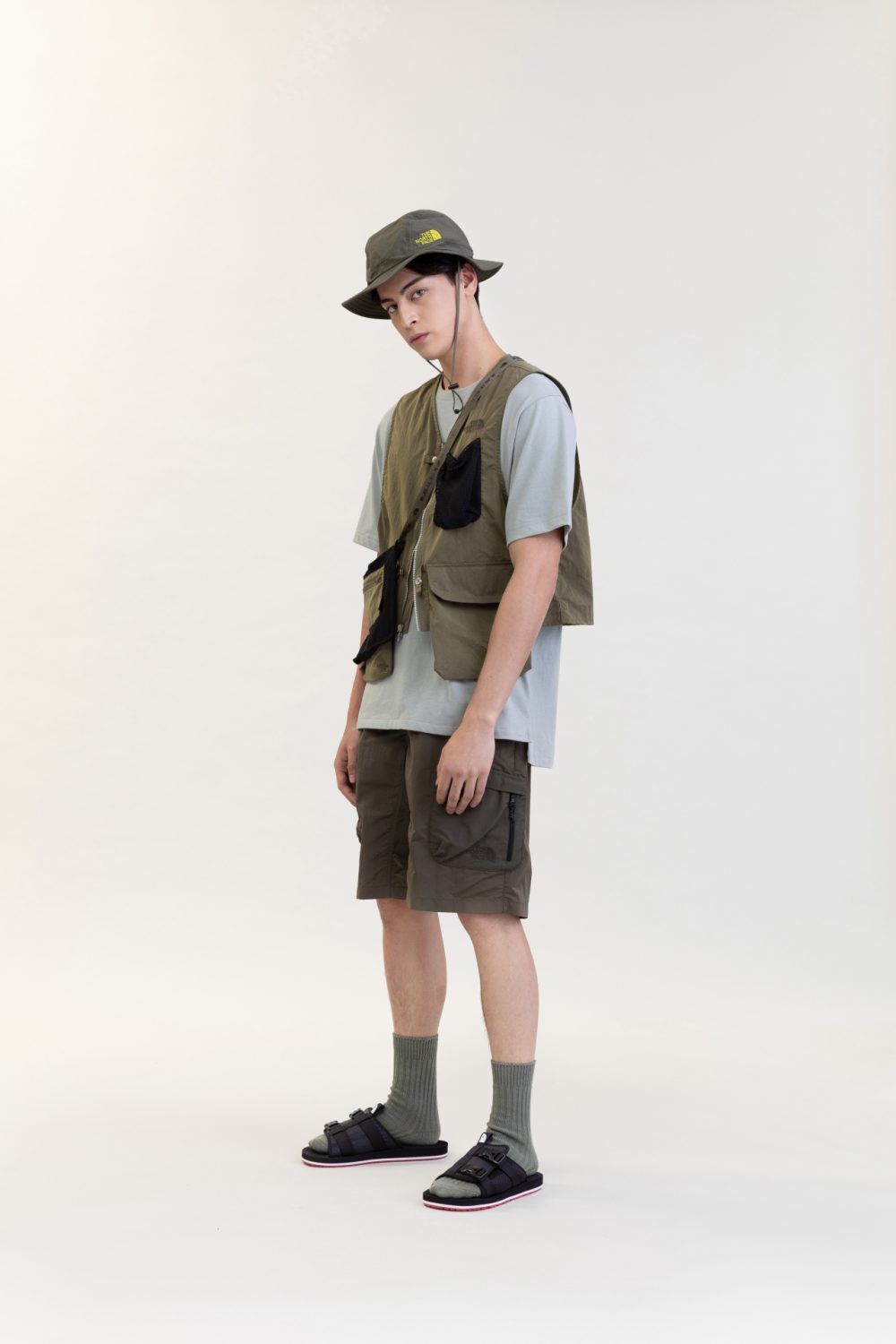 The North Face TNF Urban Exploration Black Series D5 PACKABLE WIND VEST Size US L / EU 52-54 / 3 - 7 Thumbnail
