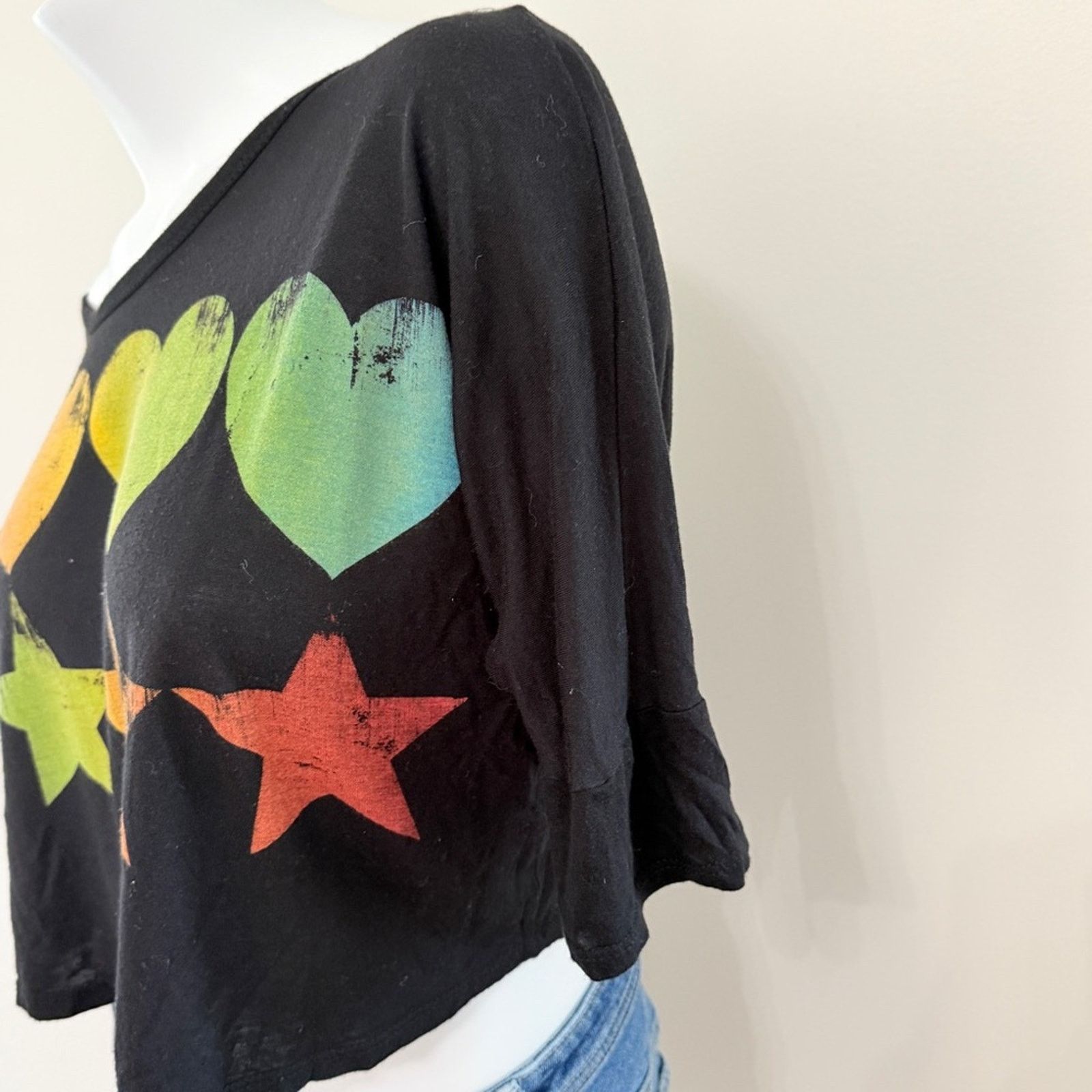 Other Umgee Rainbow hearts Graphic Tee Black Crop Top Off Shoulder Size S / US 4 / IT 40 - 2 Thumbnail