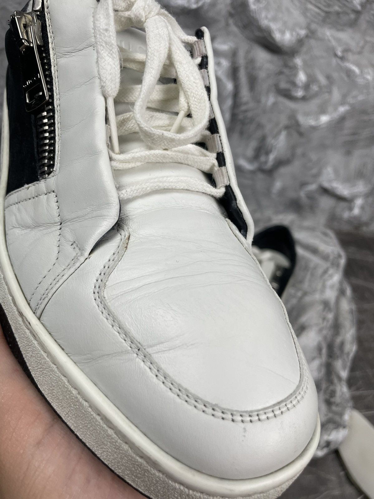 Gucci Gucci Black / White Leather Zip Sneakers Size US 9.5 / EU 42-43 - 10 Thumbnail
