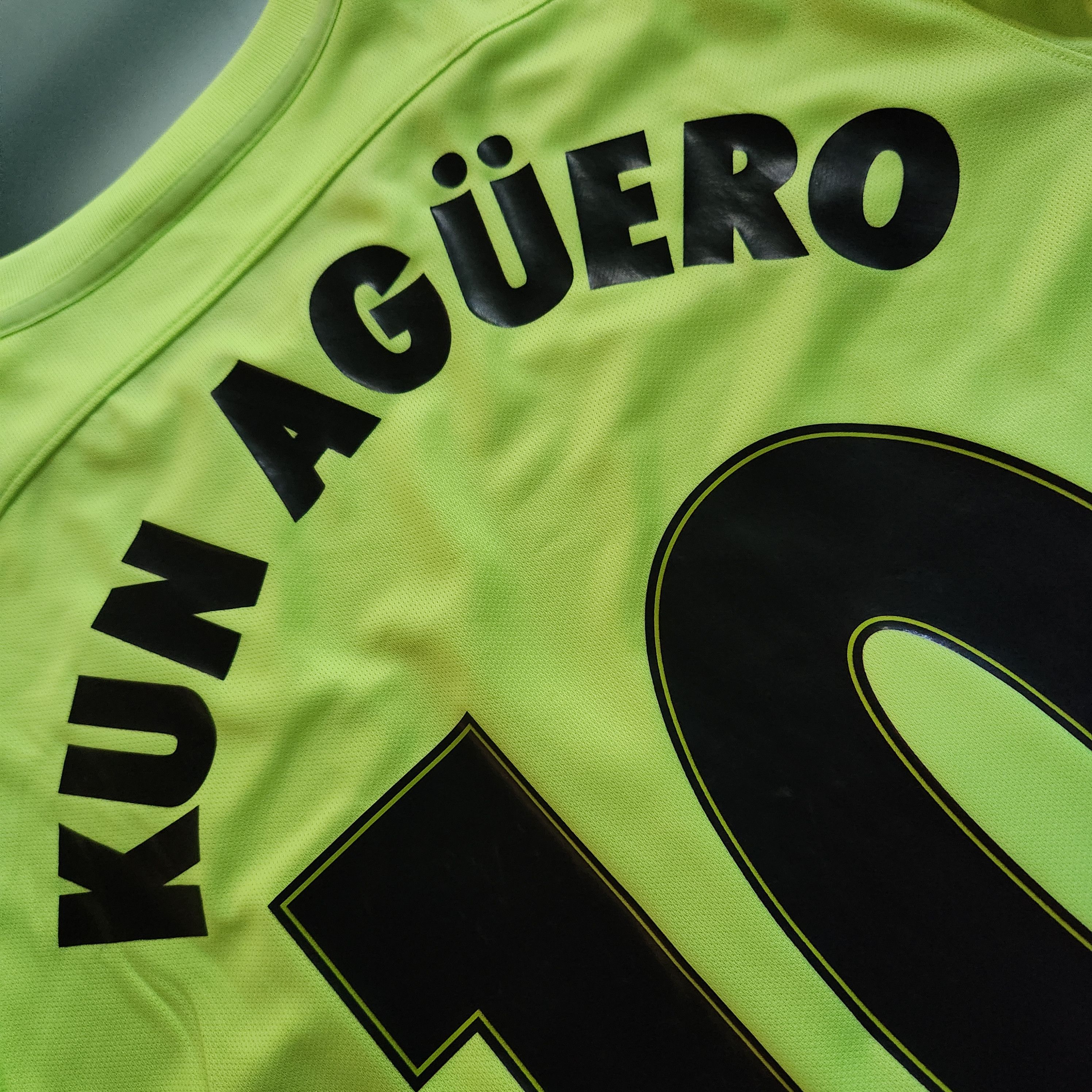 Nike Authentic Manchester City AGUERO 2015-2016 15/16 3rd Third Size US M / EU 48-50 / 2 - 3 Thumbnail