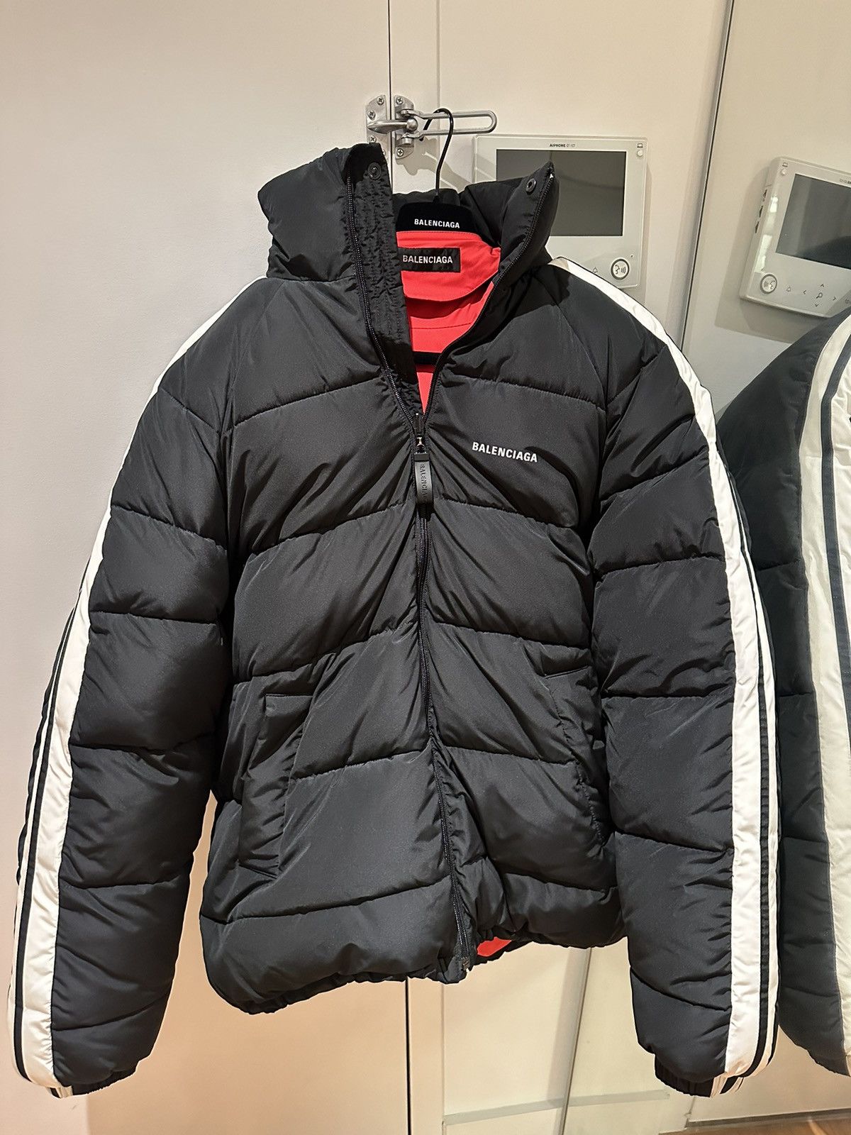 Balenciaga 20SS Homer Simpson Pillow Puffer + Red Cover Jacket Set Size US L / EU 52-54 / 3 - 5 Thumbnail