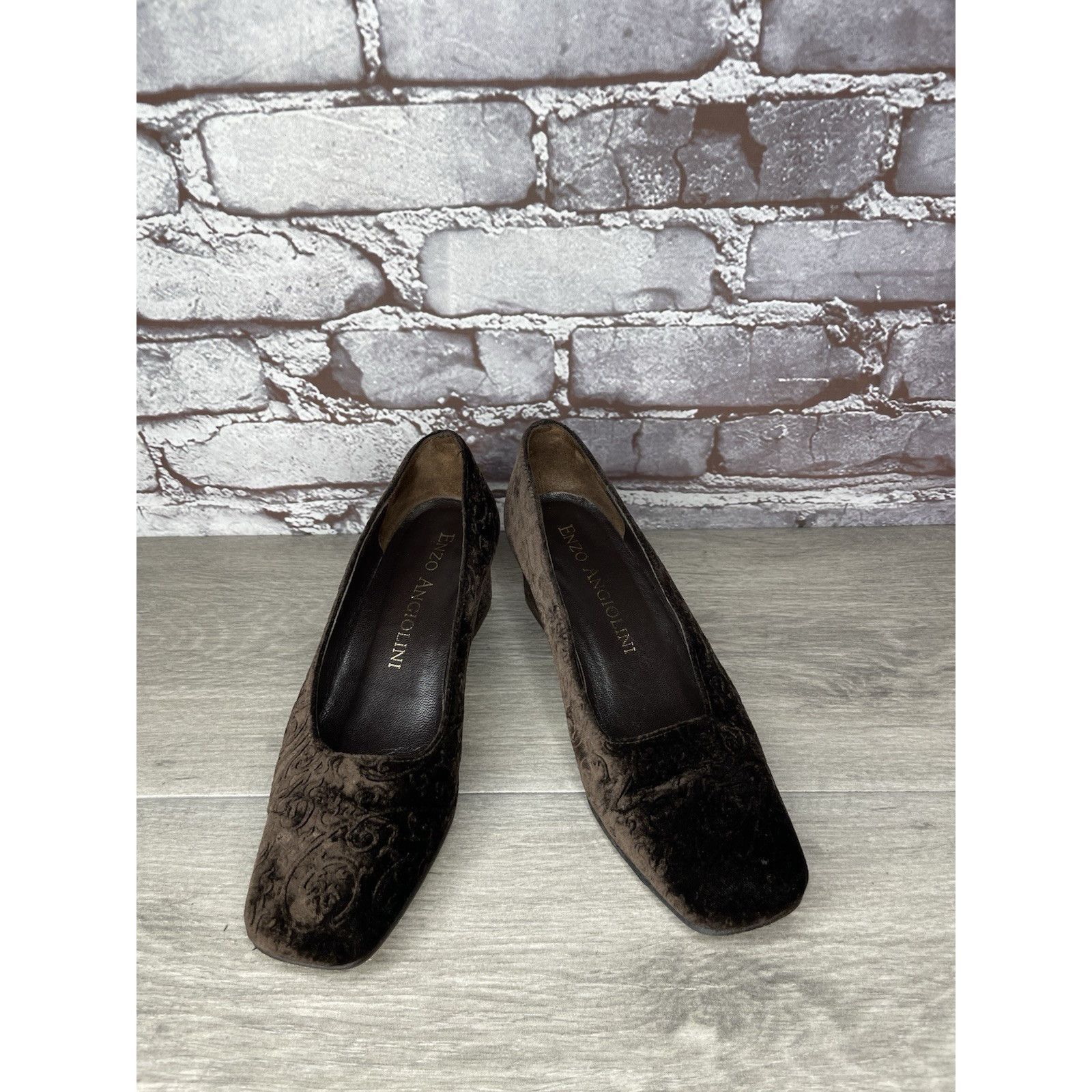 Enzo Bonafe ENZO ANGIOLINI Brown Textured Floral Velvet Block Heels Pump Size US 6 / IT 36 - 14 Thumbnail