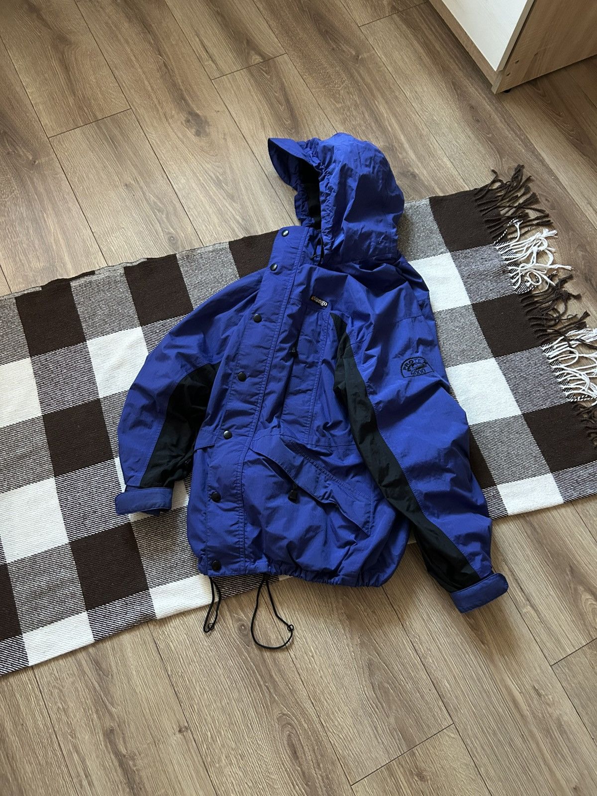 Vintage Vintage Vango Nylons Outdoors jacket mens rare Size US S / EU 44-46 / 1 - 3 Thumbnail