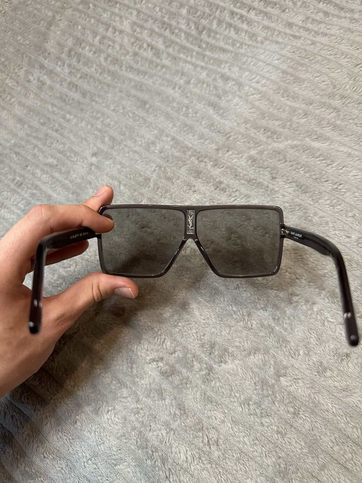 Saint Laurent Paris Saint Laurent Black SL 183 Betty 005 Women/Men Sunglasses Size ONE SIZE - 3 Thumbnail