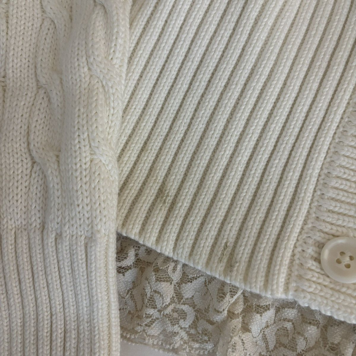 Brandy Melville John Galt White Cable Knit Button Down Hooded Sweater Size ONE SIZE - 4 Thumbnail
