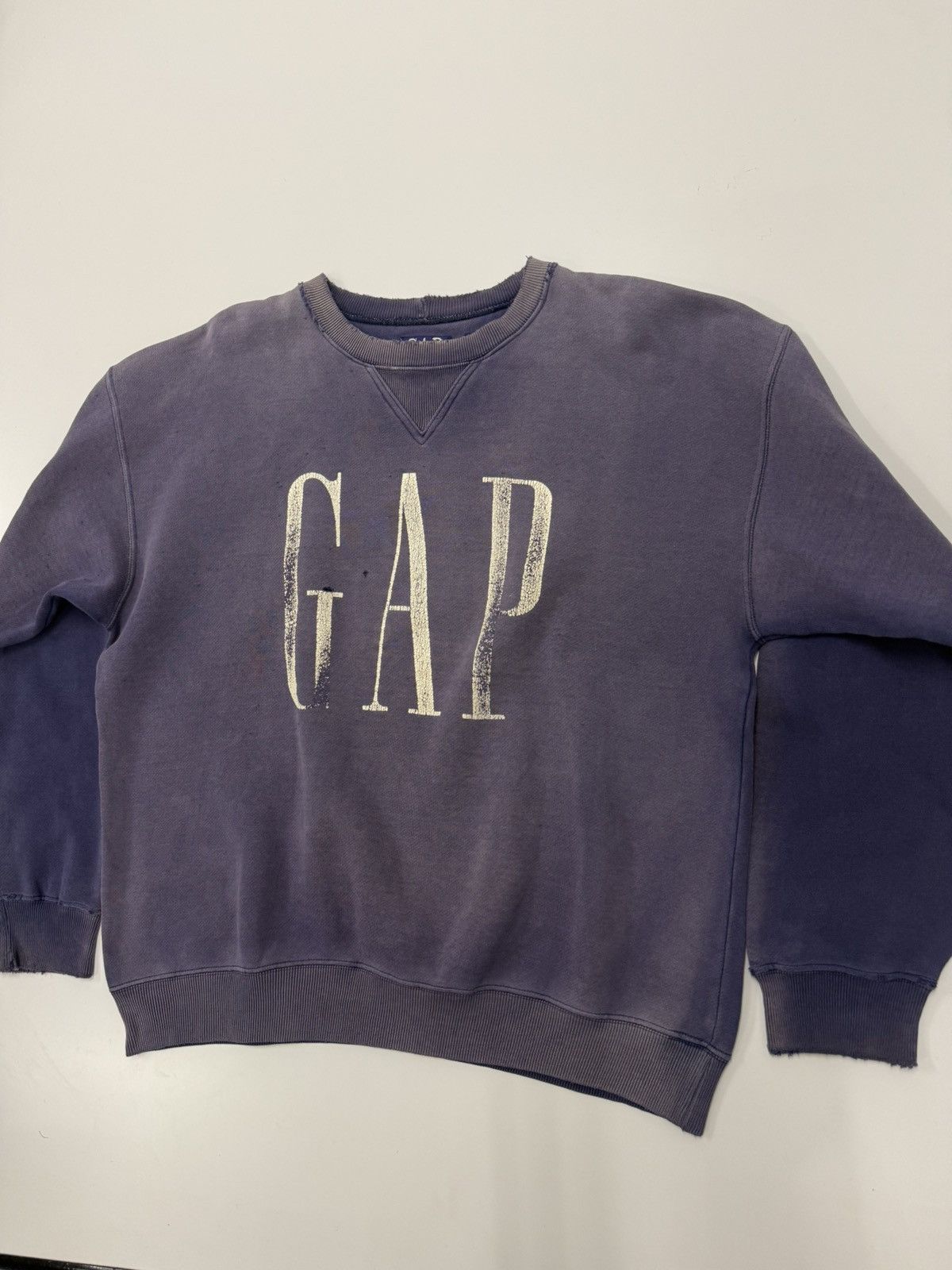 Gap 🔥90s GAP iConic logo Kanye West Super Distressed Sweatshirt Size US M / EU 48-50 / 2 - 7 Thumbnail