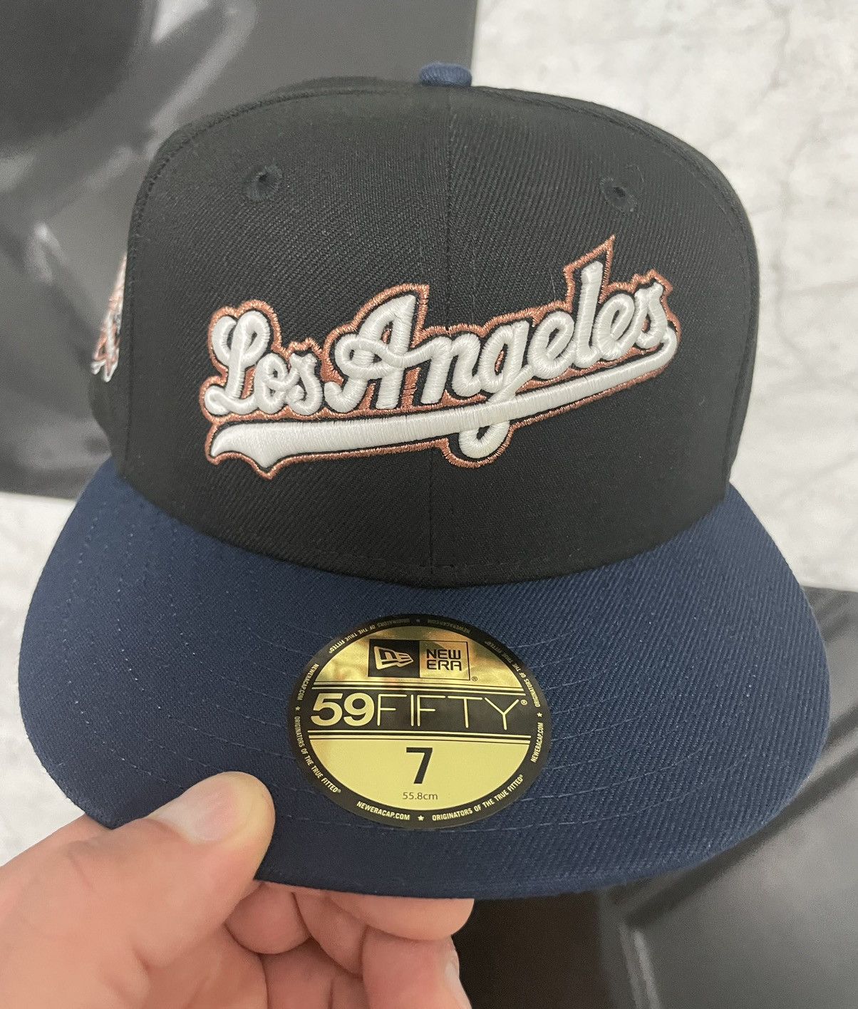 New Era 🔥 Exclusive Glow in the dark Dodgers fitted 7 Size ONE SIZE - 4 Thumbnail
