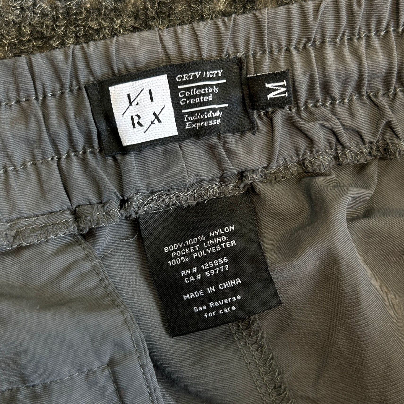Vintage LIRA Mens Cargo Shorts Gray M Elastic Waist Drawstring 6" Inseam Multi Pocket Size US 31 - 4 Thumbnail