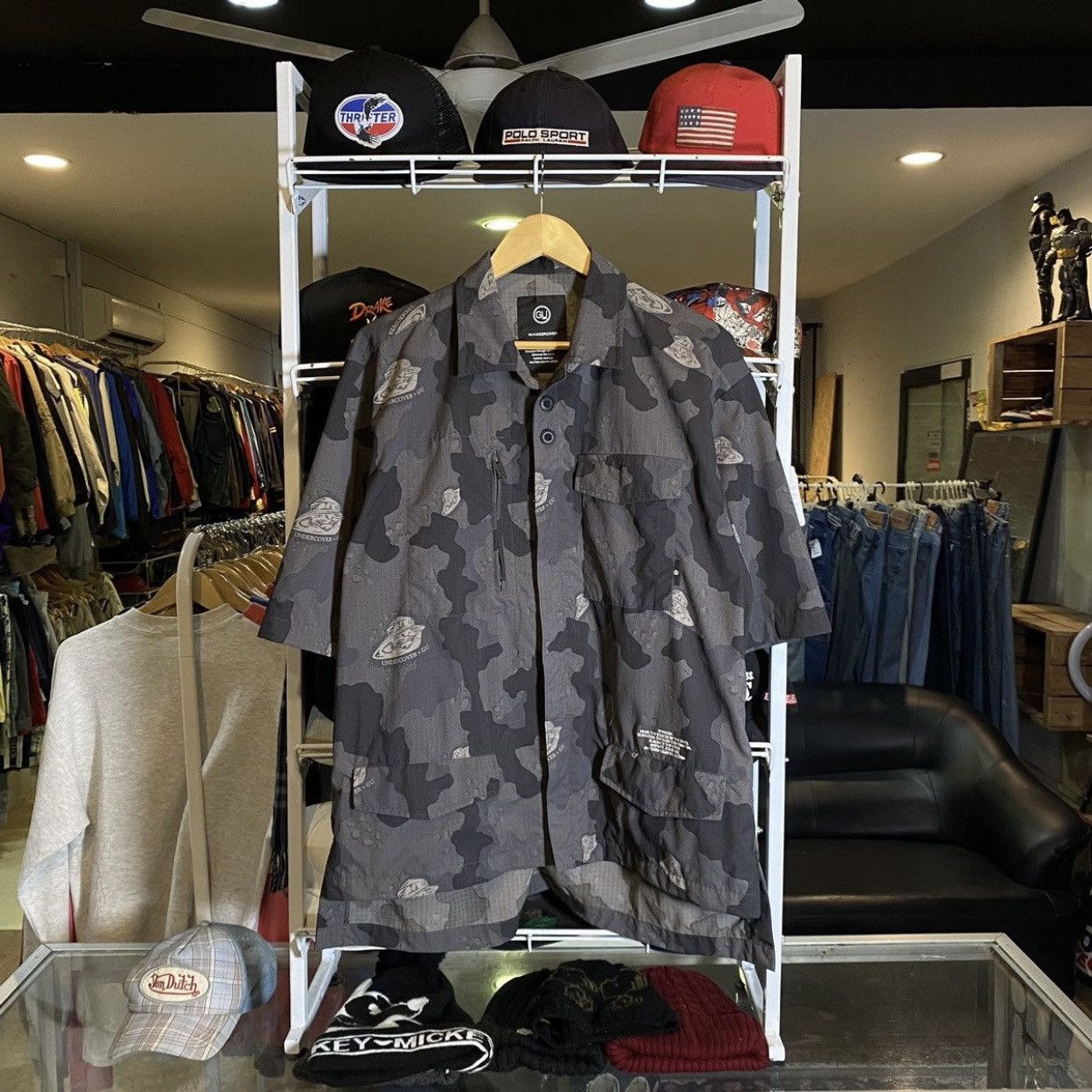 GU × Undercover GU × UNDERCOVER UFO Oversized Short Sleeve Fatigue Shirt XXL Size US XL / EU 56 / 4 - 1 Thumbnail
