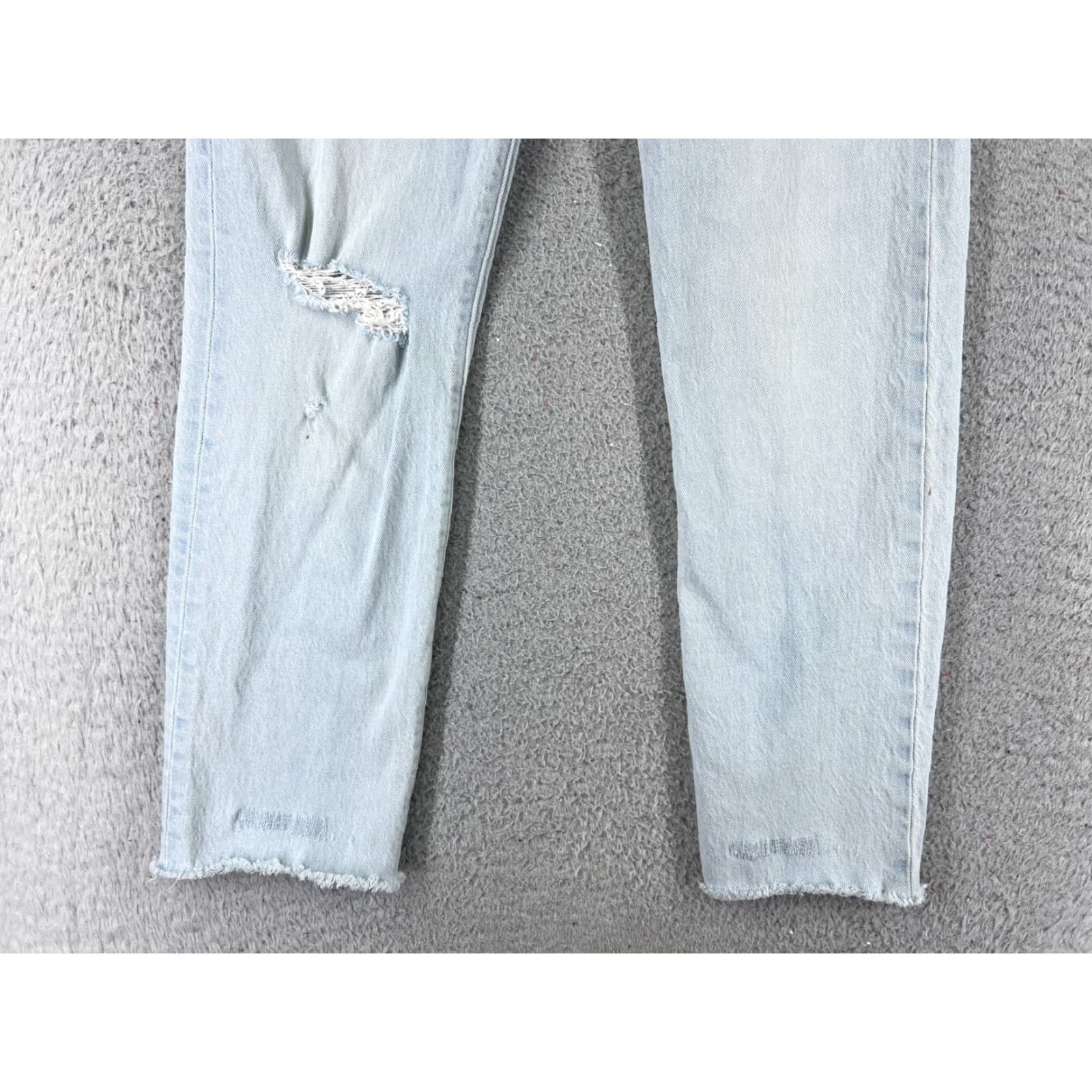 Levi's VINTAGE Levis Jeans 501 XX Blue Denim Slim Regular 25 24x24 Button Fly Men Apparel 5-Pocket Design Jeans Size US 26 / EU 42 - 2 Thumbnail
