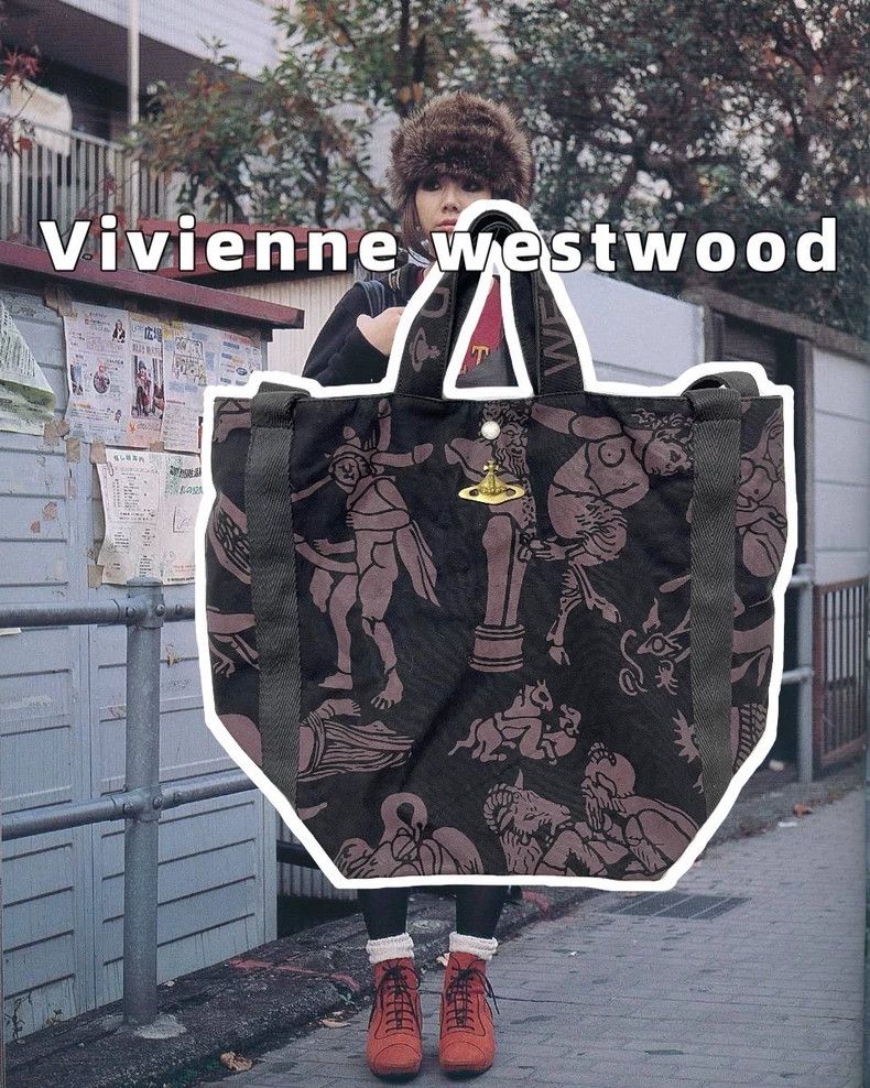 Vivienne Westwood Vivienne Westwood size os Kenya series Cupid print large ca Size ONE SIZE - 1 Thumbnail