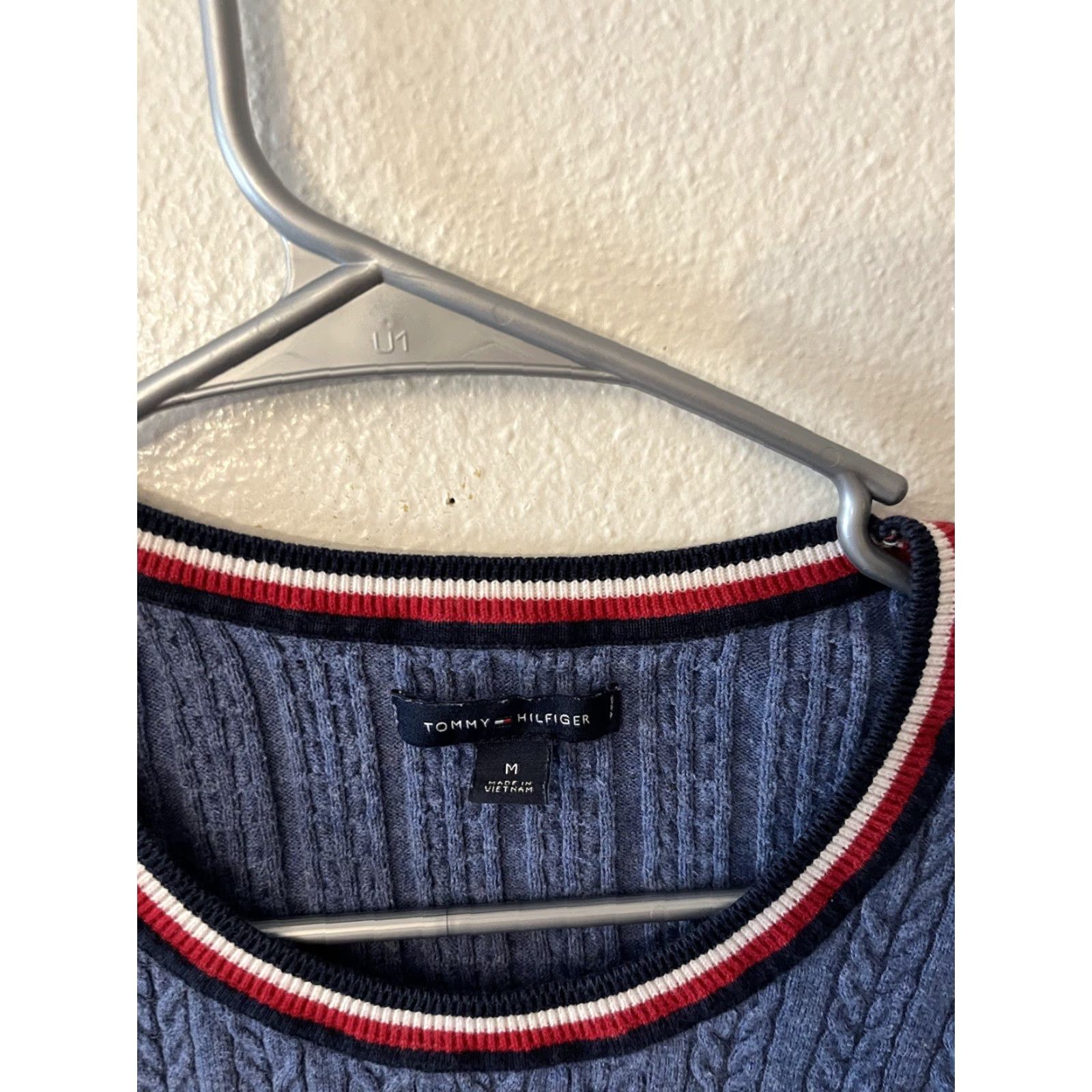 Tommy Hilfiger Tommy Hilfiger Cableknit Sweater Size Medium Blue Women’s Pullover Knit Shirt Womens M Blue Cable Knit Sweater Size M / US 6-8 / IT 42-44 - 2 Thumbnail