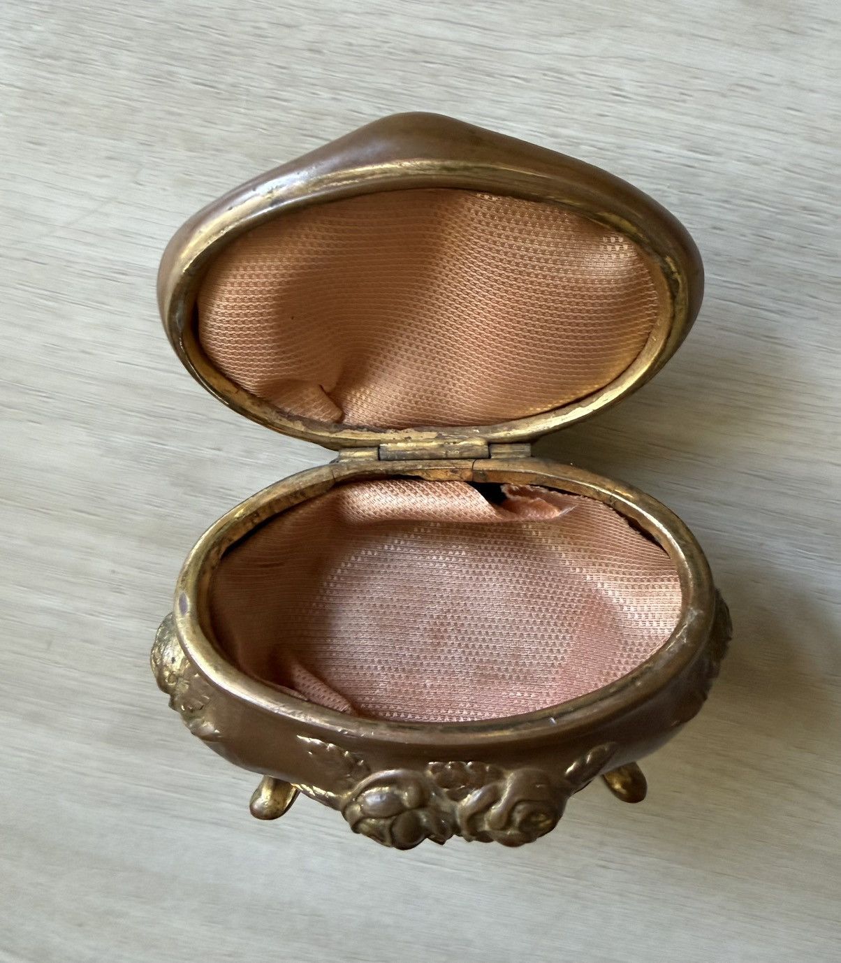 Vintage Antique Rose Jewelry Casket Victorian Deco Brass Size ONE SIZE - 5 Thumbnail