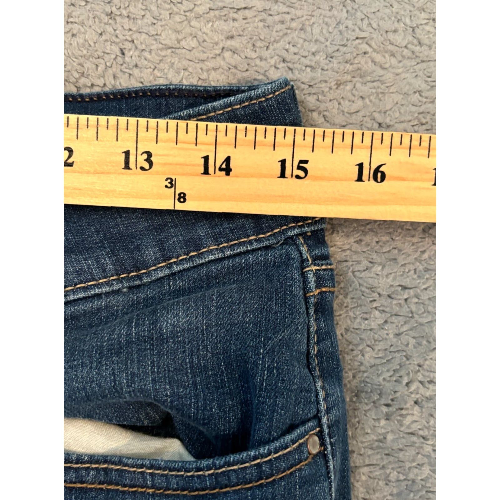 Levi's Levi's Jeans Womens 10 Blue Skinny Mid-Rise Stretch Ankle Denim Dark Wash Regular 5-Pocket 711 Womens Jeans Blue Dark Wash Size 32" / US 10 / IT 46 - 4 Thumbnail