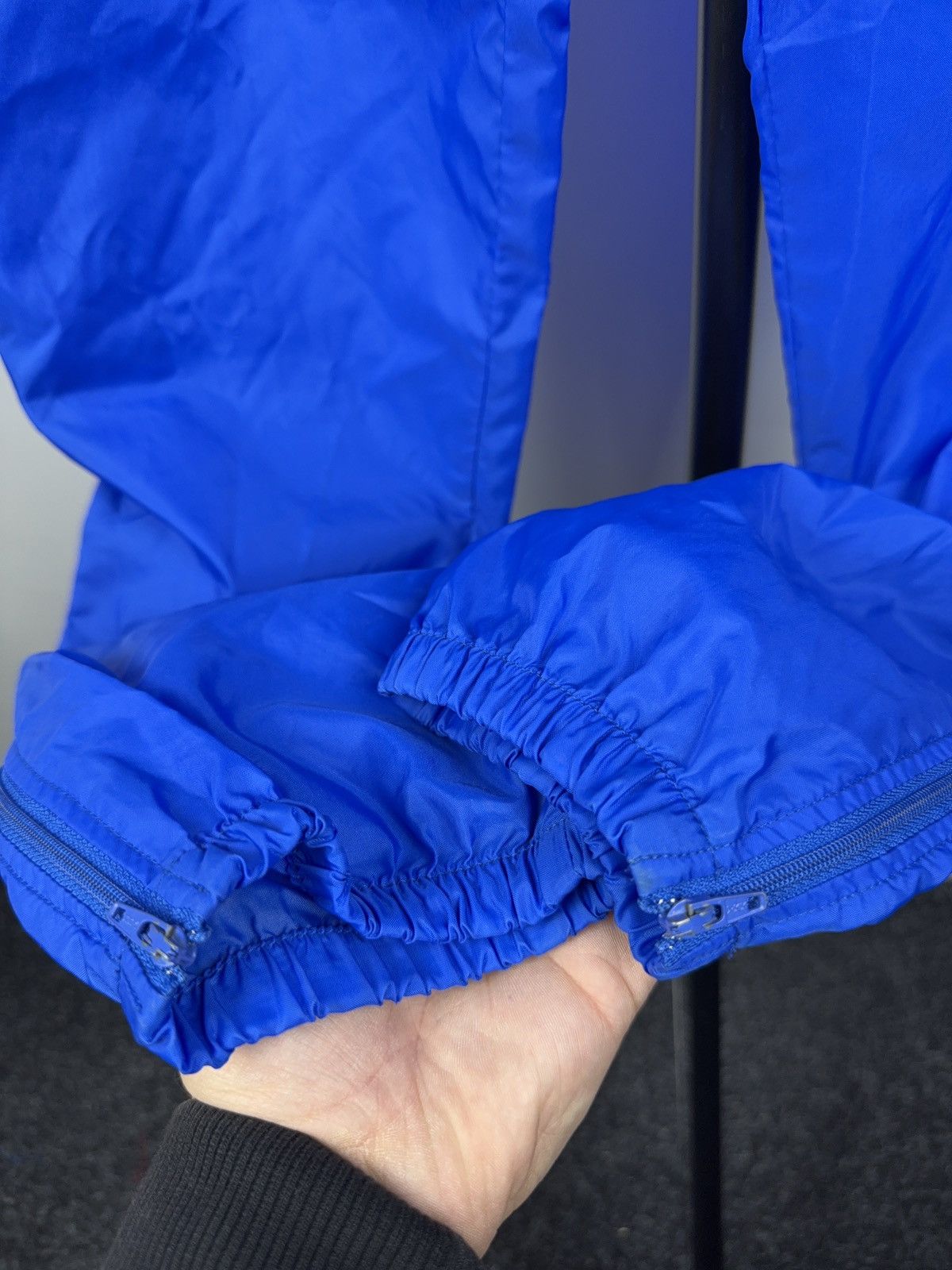 Nike Retro Vintage Nike 80s Blue Nylon Windbreaker Pants S Size US 31 - 14 Thumbnail