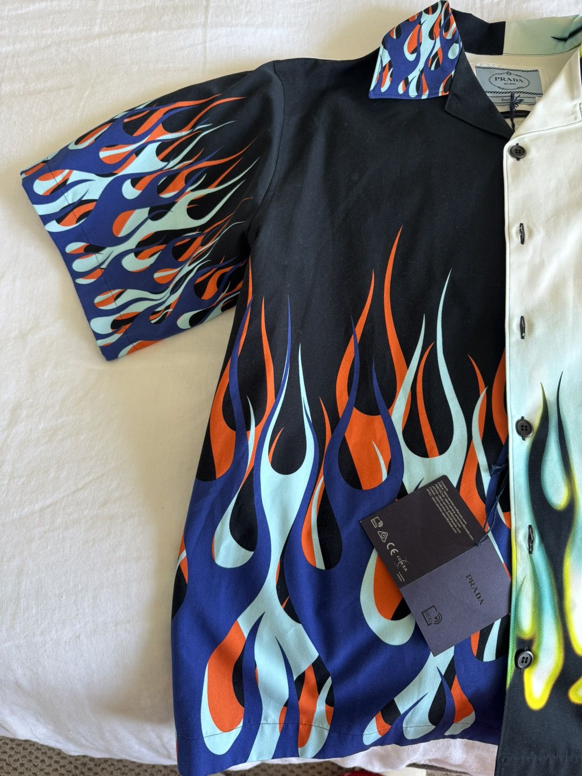Prada PRADA DOUBLE MATCH FLAME SHORT SLEEVE BUTTON UP SHIRT Size US M / EU 48-50 / 2 - 2 Thumbnail