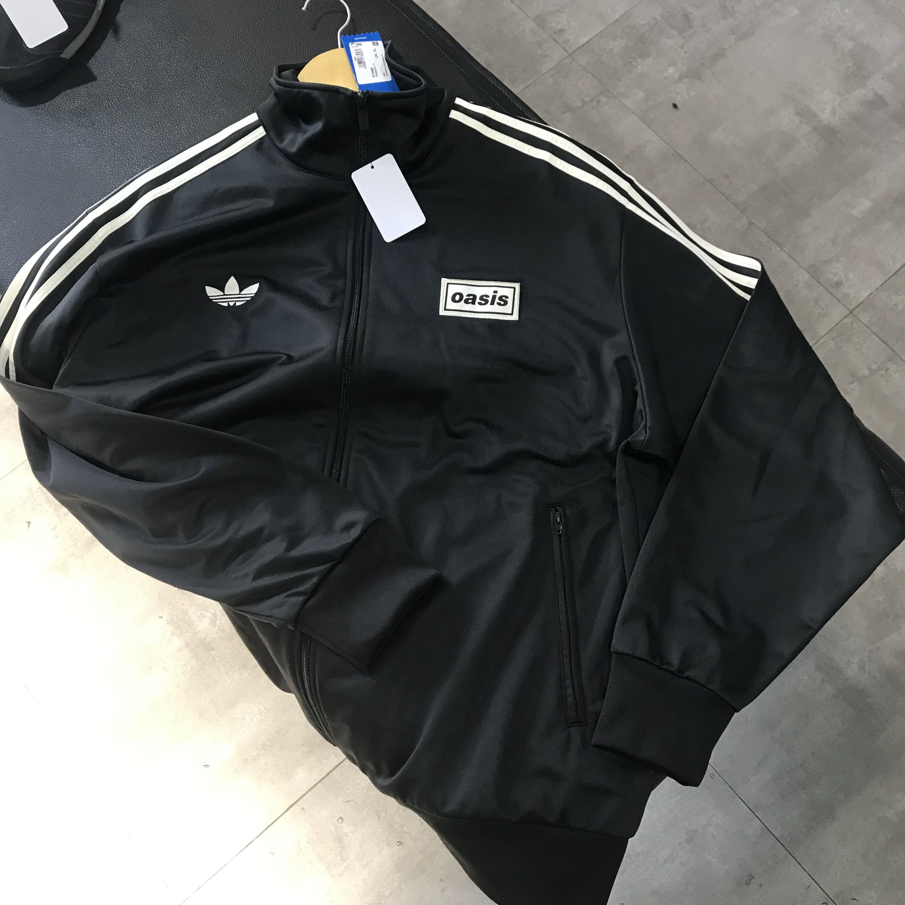Adidas Adidas X Oasis Live 2025 tour firebird tracktop Size L XL