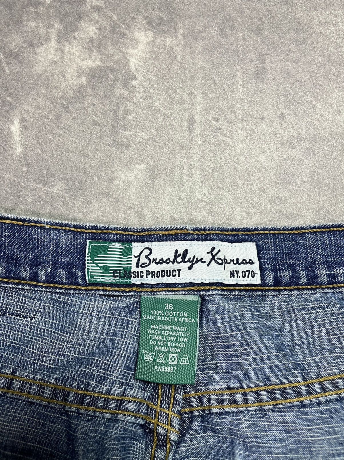 Brooklyn Xpress Brooklyn Xpress Mega Baggy Y2K Patches Denim Jorts Shorts 36 Size US 36 / EU 52 - 8 Thumbnail