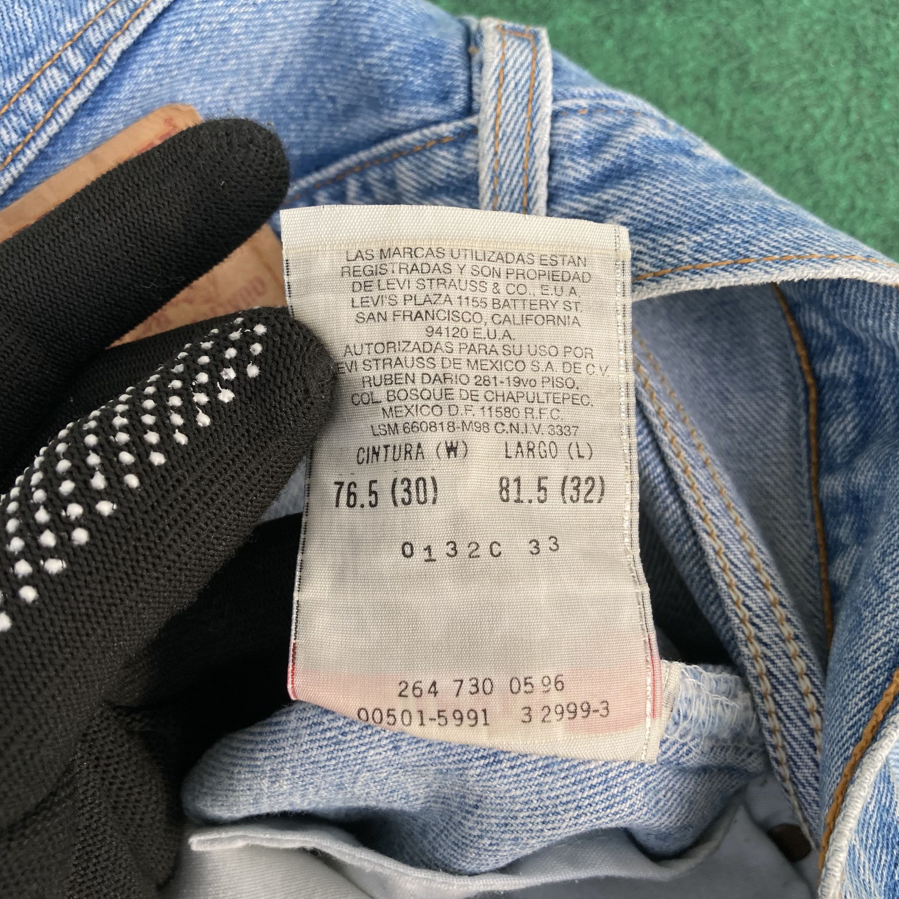 Levi's × Vintage Vtg Levis 501 Short Jorts Ripped Punk Grunge Jeans Size US 29 - 4 Thumbnail