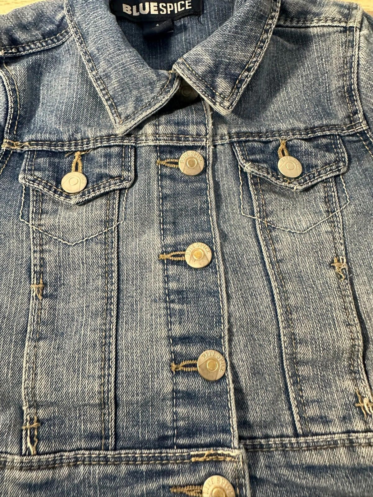Designer Girls’ Size 4 Blue Denim Jacket Classic Fit Button Front Size ONE SIZE - 2 Thumbnail