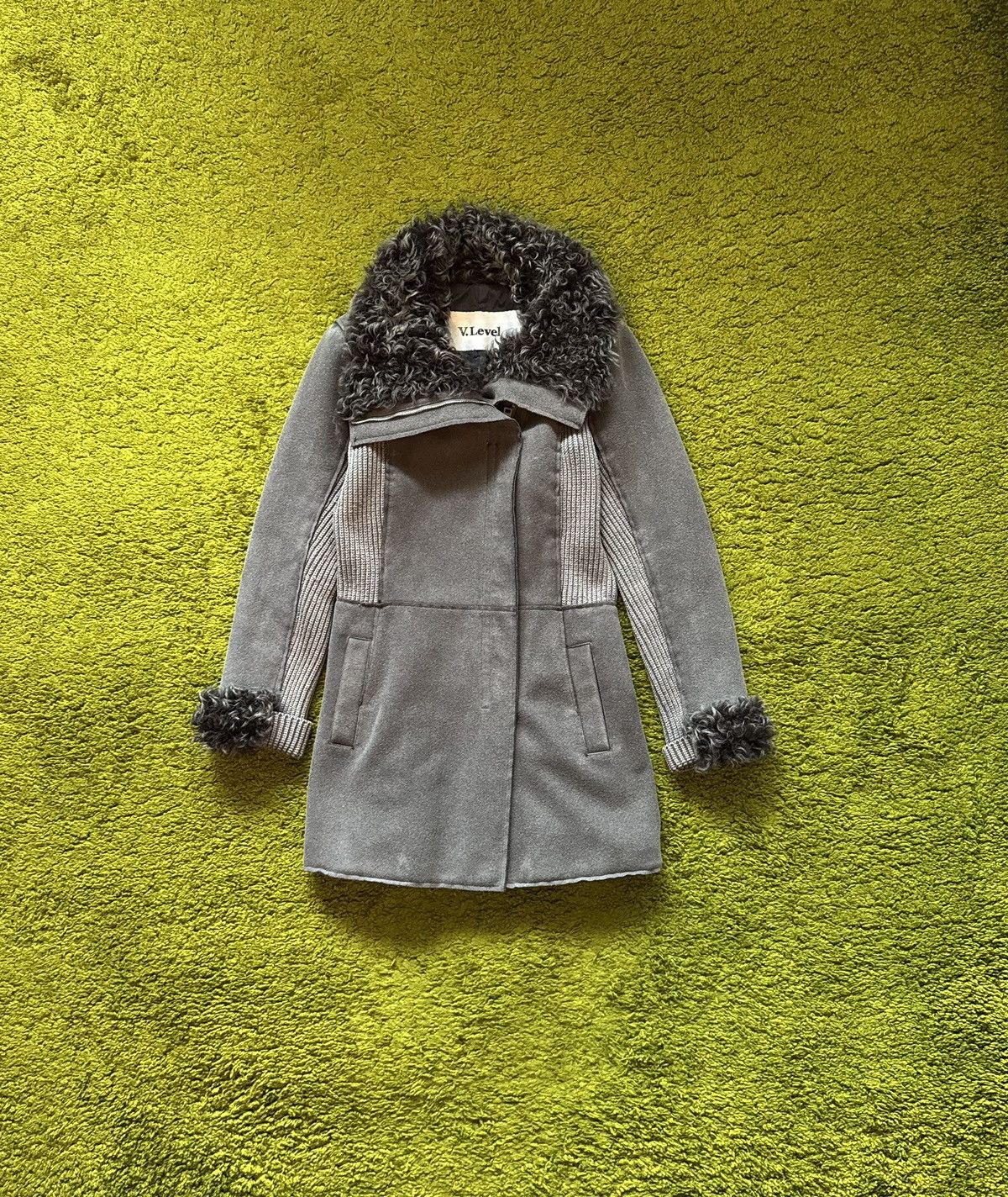 V.Level avant Garde shearling collar wool coat jacket