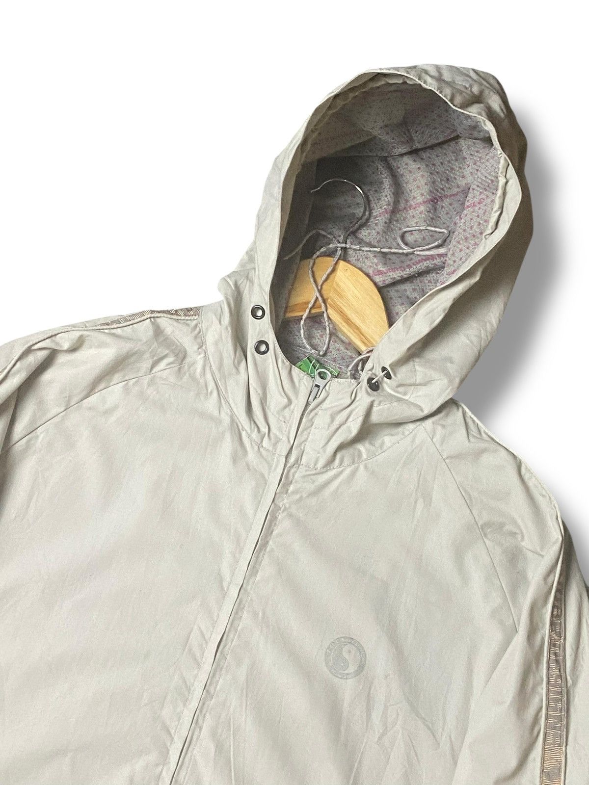 Japanese Brand × Other × Vintage T&C Surf Designs Brand Light Hooded Jacket (121) Size US L / EU 52-54 / 3 - 9 Thumbnail