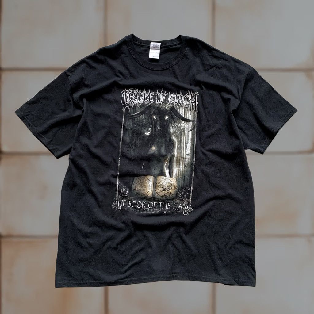 Gildan VINTAGE Nike Shirt Mens 2XL Black T-Shirt Graphic Print Cradle of Filth The Book of the Law Tee Size US XXL / EU 58 / 5 - 1 Thumbnail