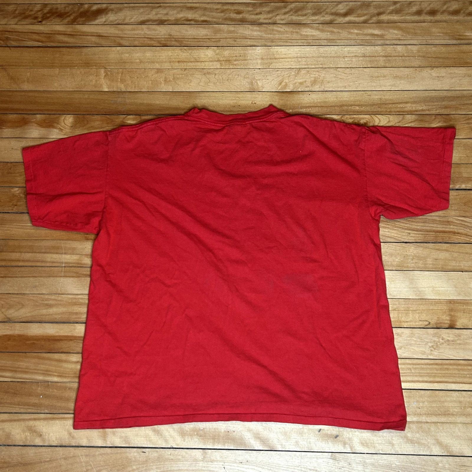 Vintage Vintage 90s Red Peace T-Shirt Size US M / EU 48-50 / 2 - 6 Thumbnail