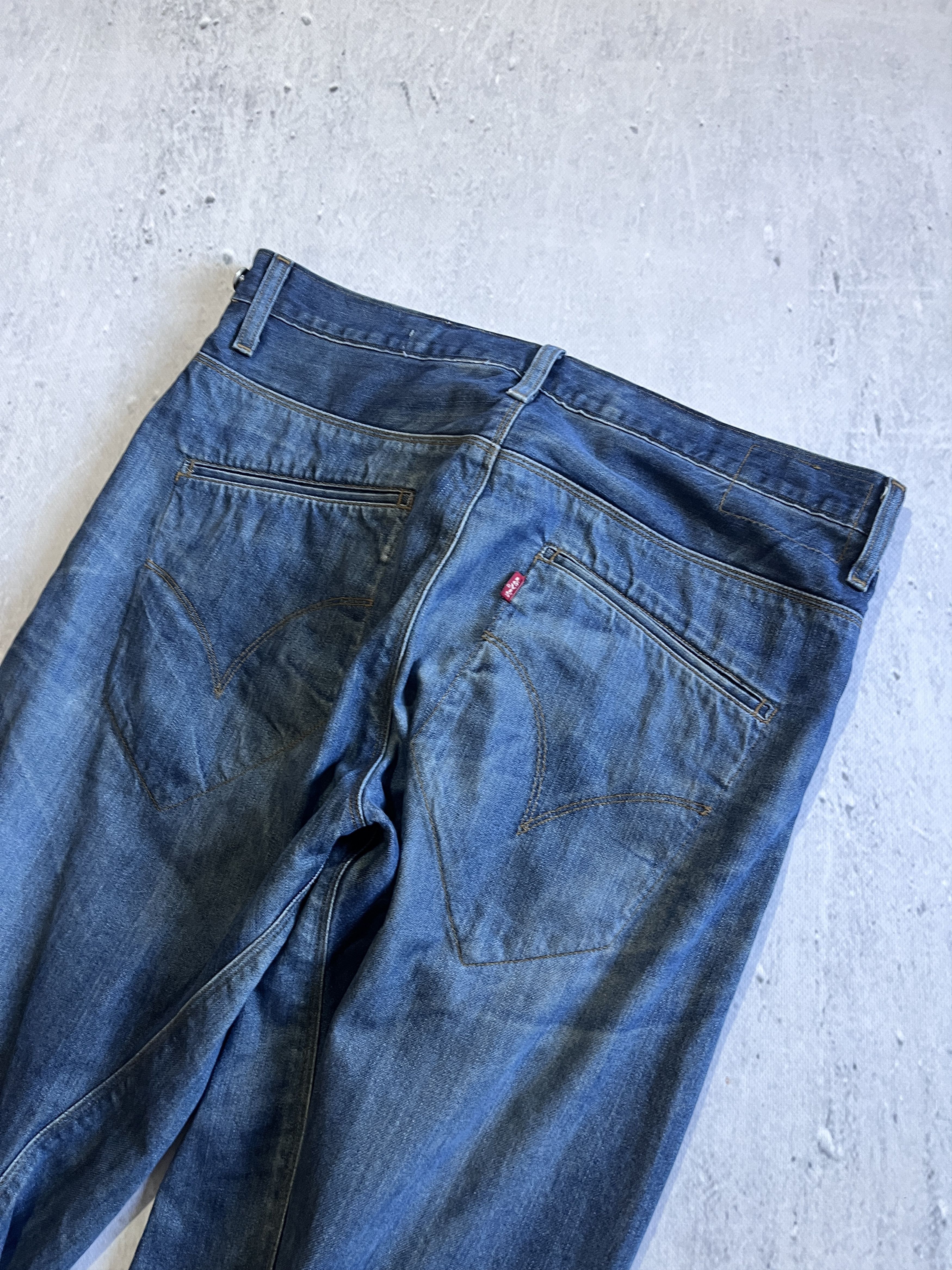 Levi's LEVI'S ENGINEERED JEANS 2009 TWISTED LEG VINTAGE Y2K DENIM Size US 33 - 14 Thumbnail