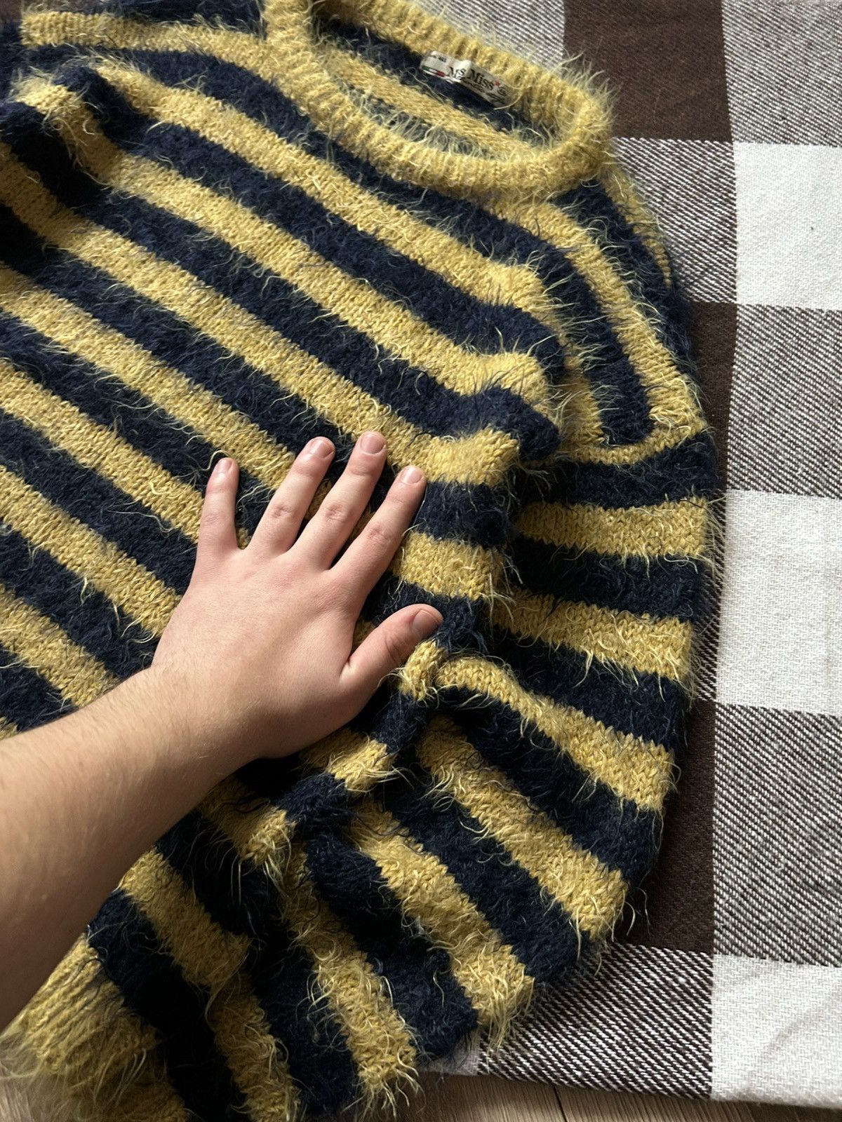 Vintage Vintage Mohair Style striped sweatshirt mens y2k Size US S / EU 44-46 / 1 - 3 Thumbnail