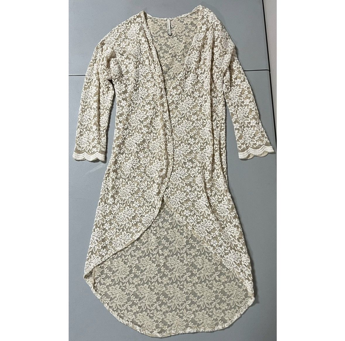 Paper Planes Paper Crane Cream Floral Lace Cardigan Sweater Size S 🤍✨ Size S / US 4 / IT 40 - 2 Thumbnail