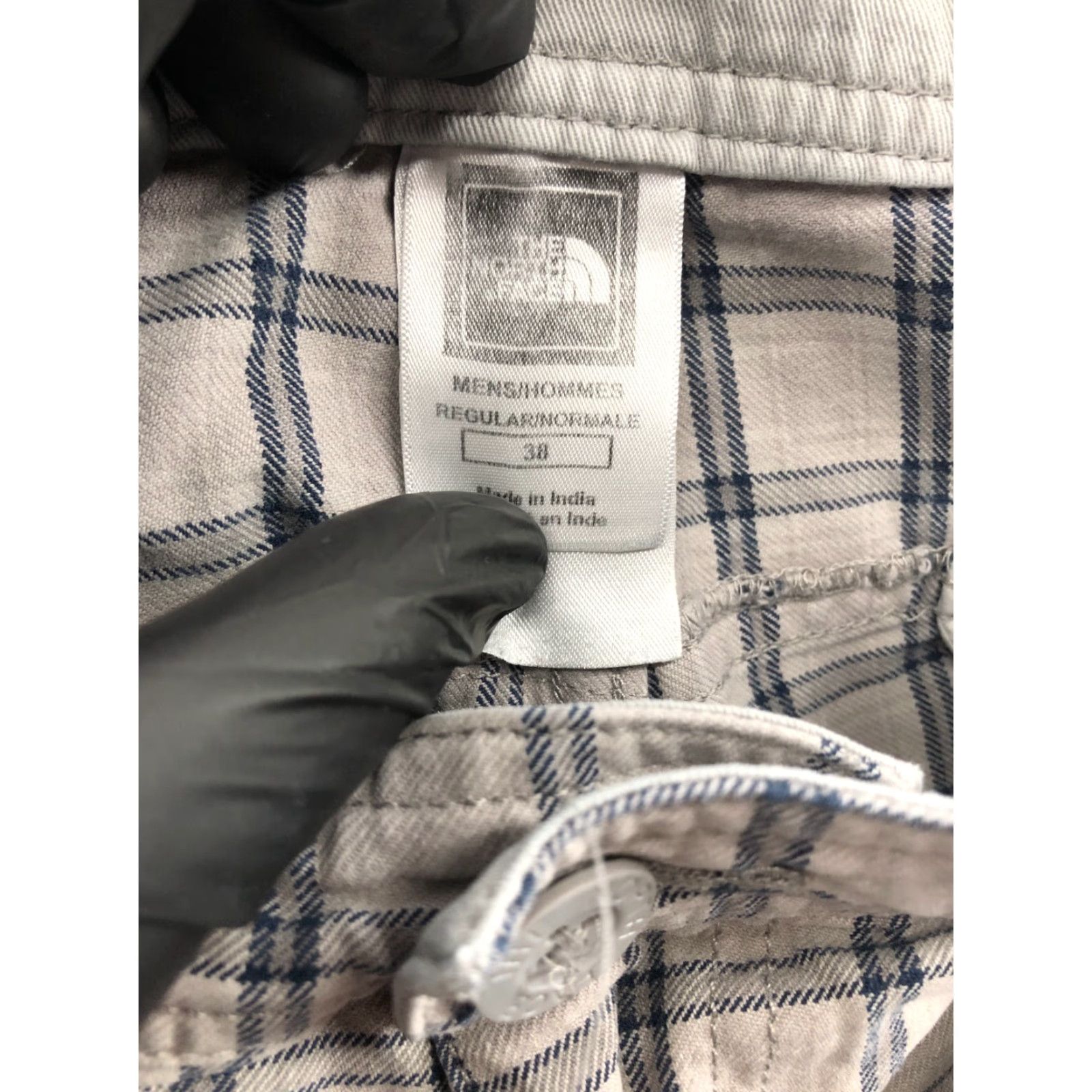 The North Face The North Face Plaid Shorts Mens 38 Bermuda Regular Mid Blue Color Cotton Blend Logo 5-Pocket Denim Casual Men Shorts Size US 38 / EU 54 - 7 Thumbnail
