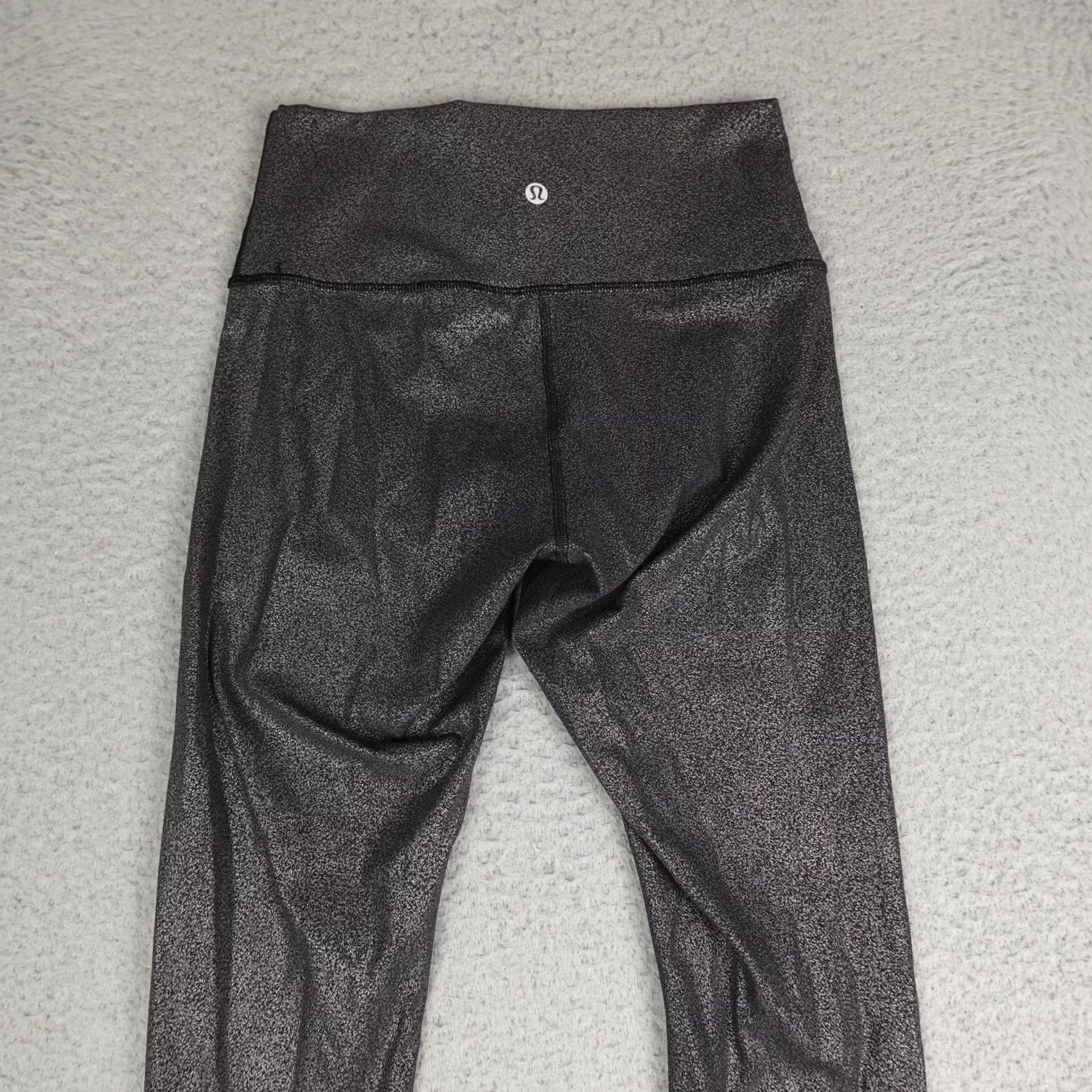 Lululemon Lululemon Leggings Womens Black 6 High Rise Luminosity Foil Yoga Gym Athletic Size 28" / US 6 / IT 42 - 6 Thumbnail