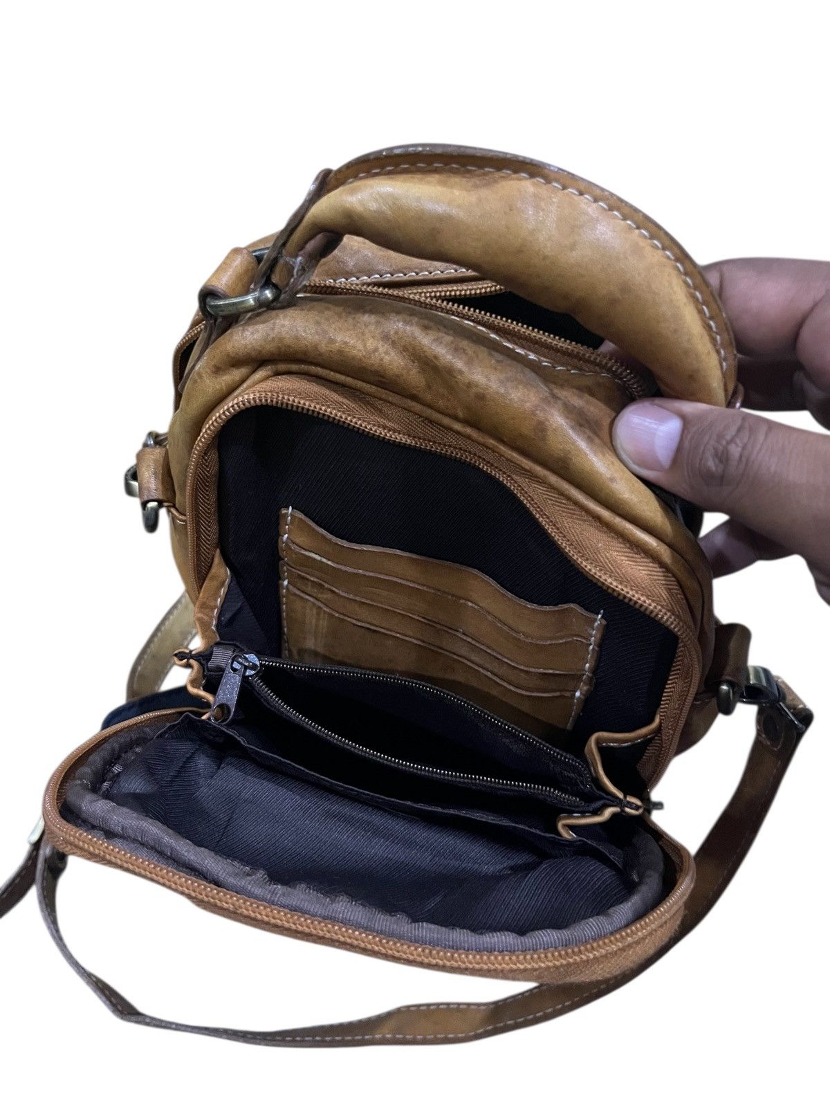 Japanese Brand Vintage cross body bag leather baseball glove leather Size ONE SIZE - 18 Thumbnail